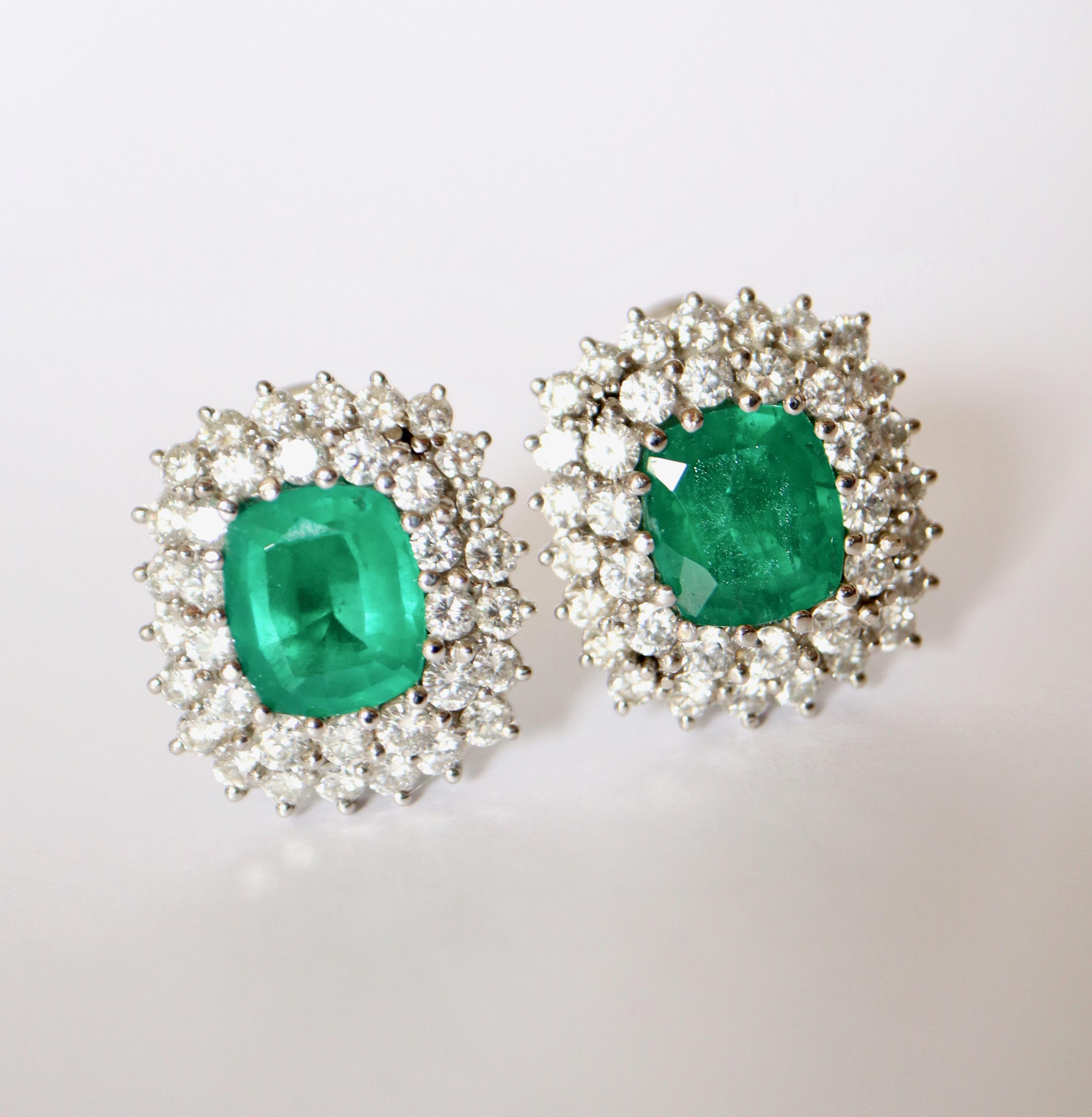 Clip-On Earrings Brazil Emeralds 4.87 Carats 18 Carat White Gold Diamonds For Sale 3