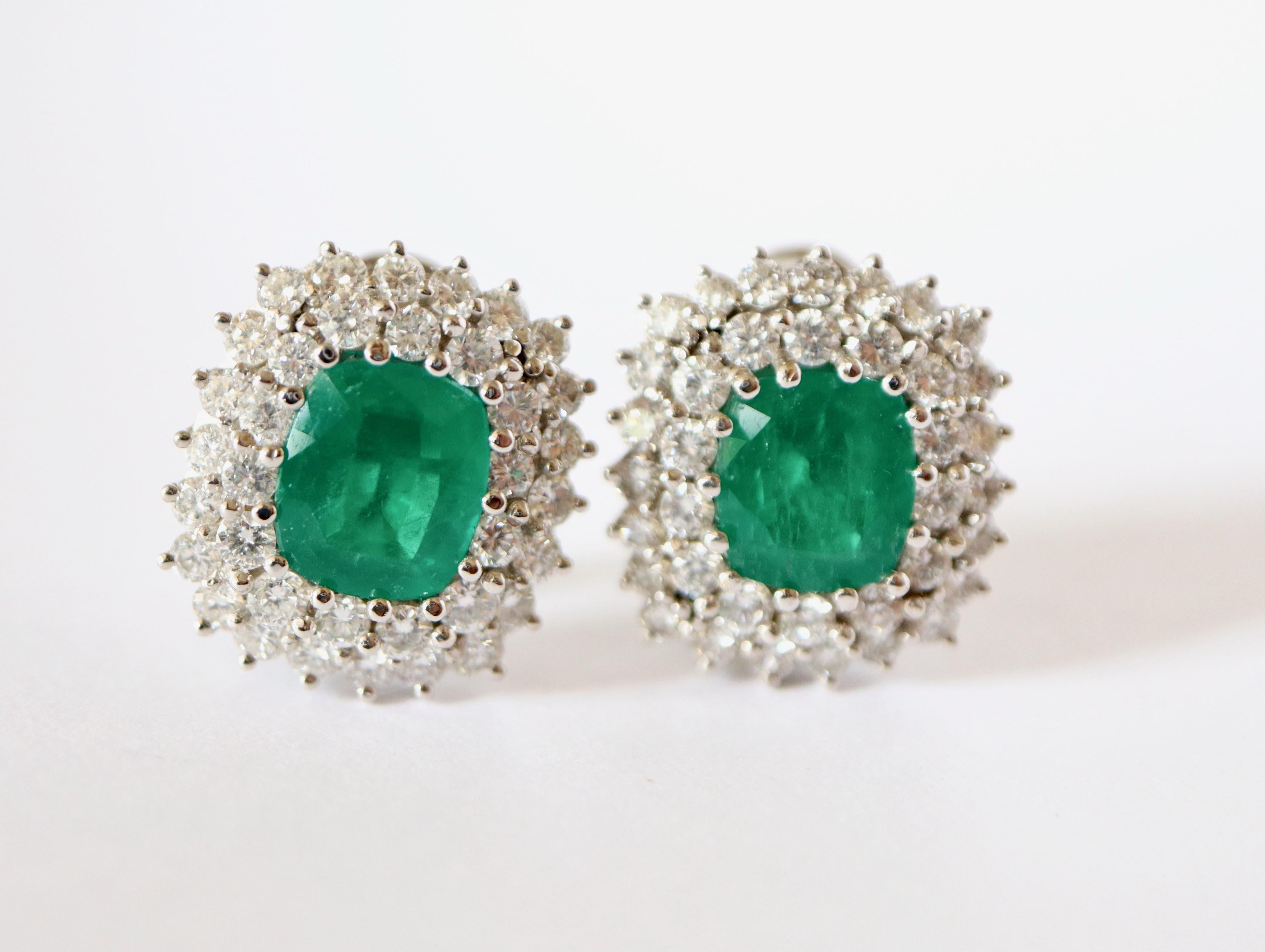 Clip-On Earrings Brazil Emeralds 4.87 Carats 18 Carat White Gold Diamonds For Sale 4