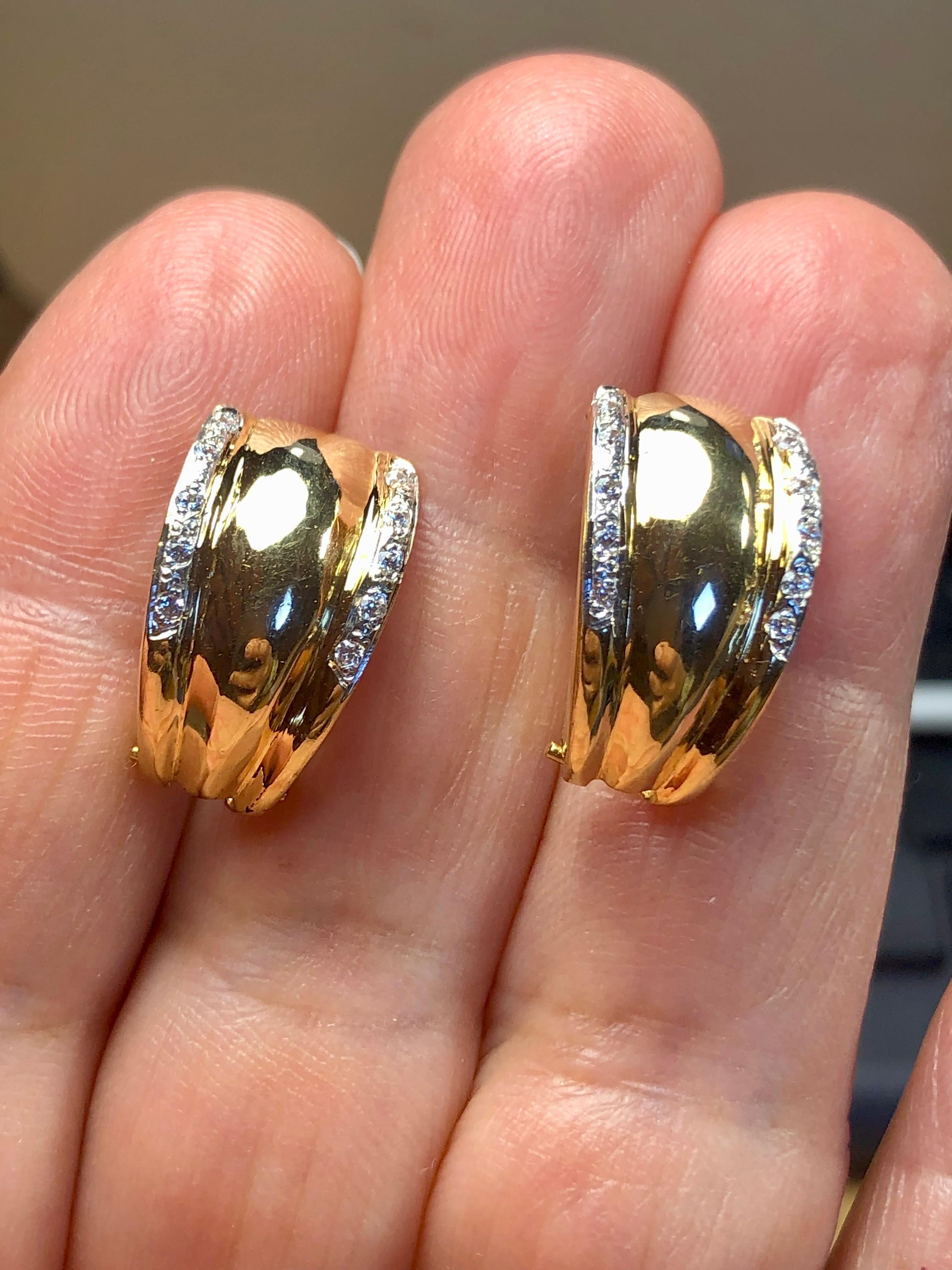 Boucles d'oreilles à clip en or jaune 18 carats et diamants Pour femmes en vente