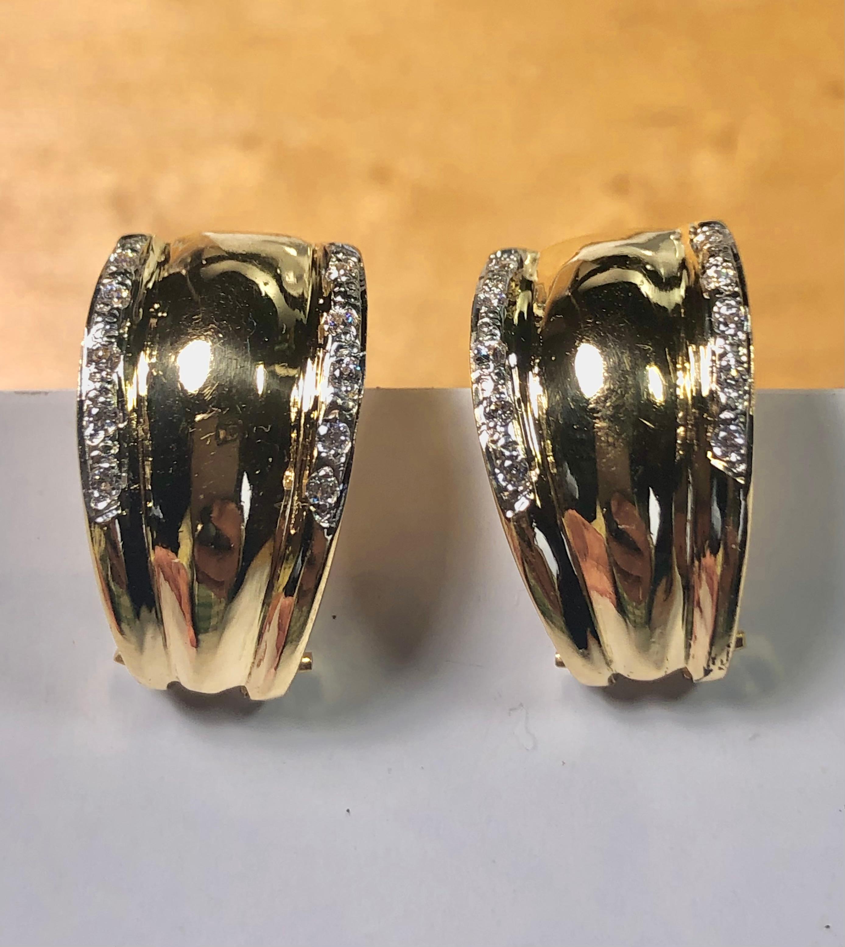 Contemporary Clip-On Earrings in 18 Karat Yellow Gold and Diamond For Sale