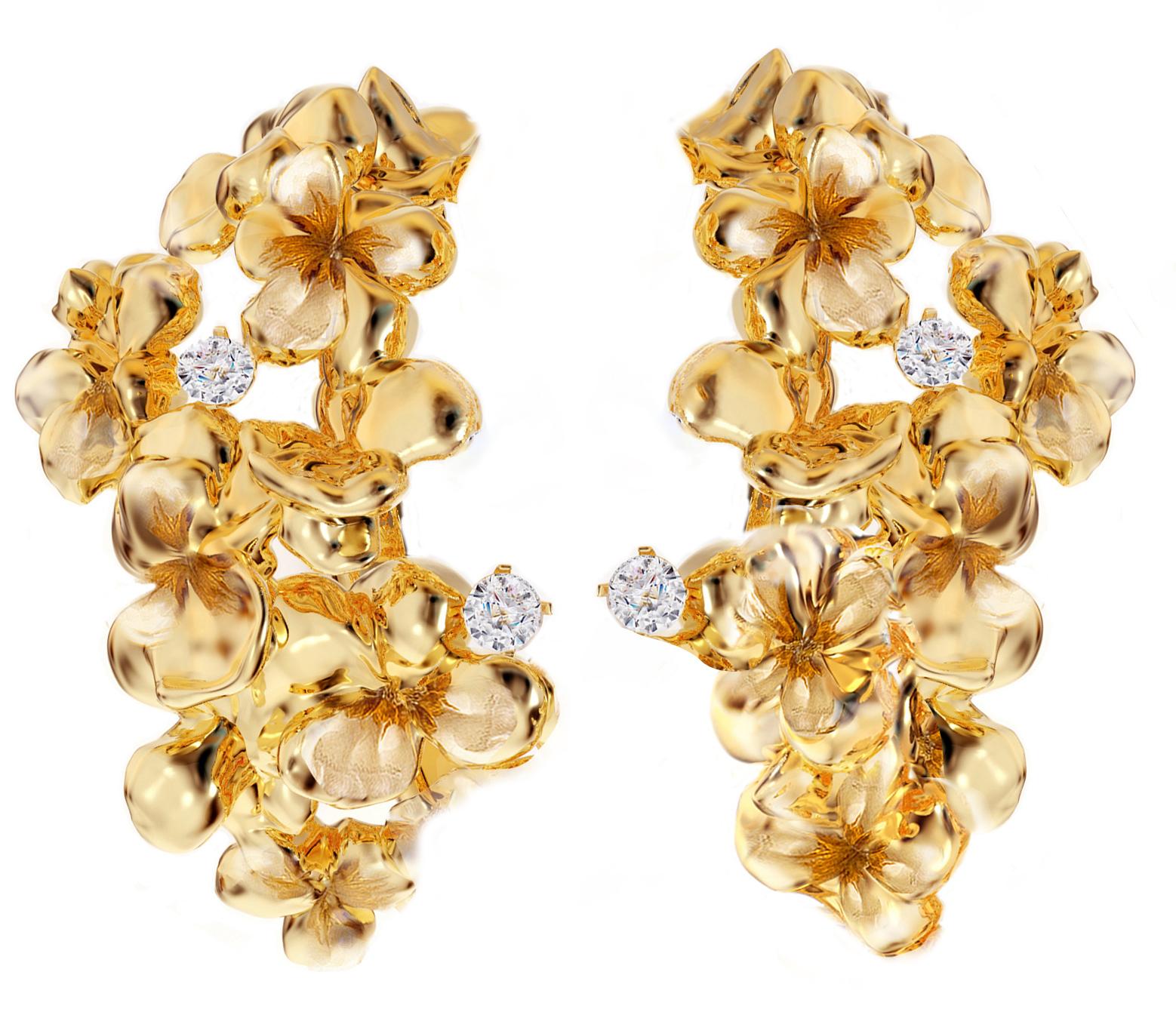 Floral Clip-on Earrings in Eighteen Karat Yellow Gold with Diamonds For Sale 5