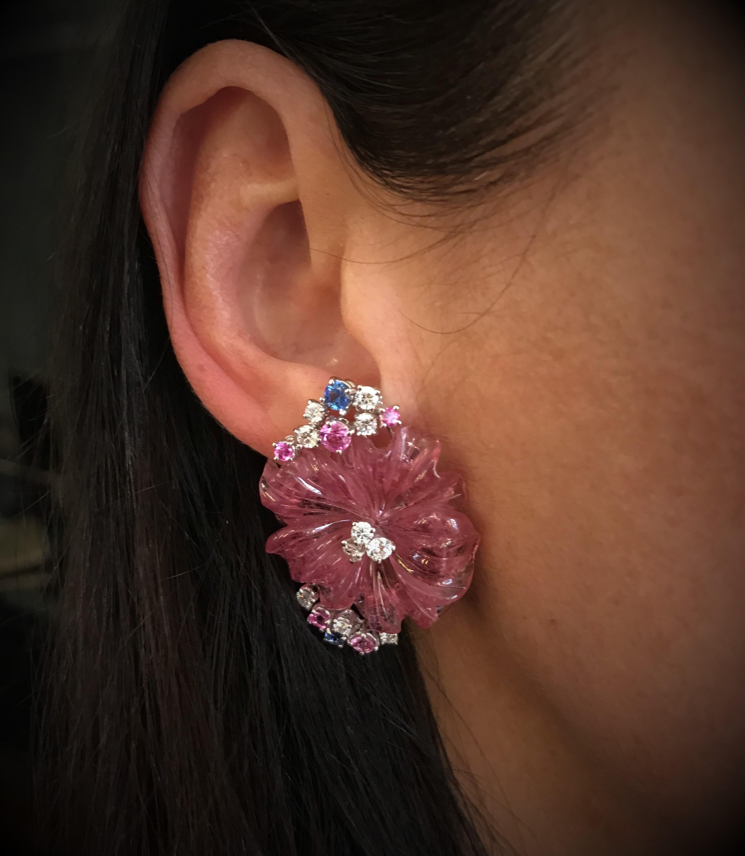 Clip-On Earrings Pink and Blue Sapphires Pink Tourmaline Flowers Diamonds In New Condition For Sale In Milan, IT