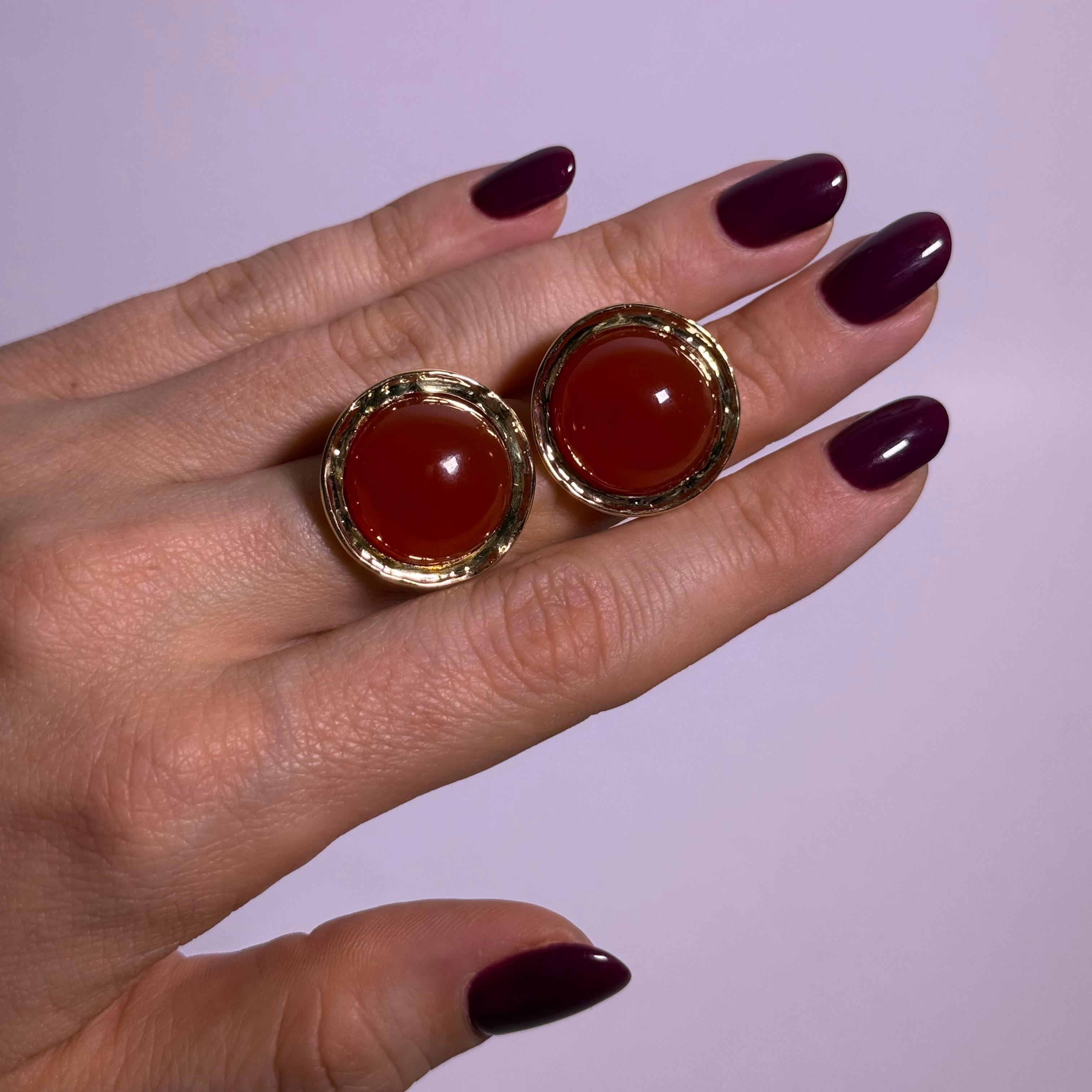 Clip-on Earrings with Carnelian in 18 Karat Yellow Gold by Péclard For Sale 7