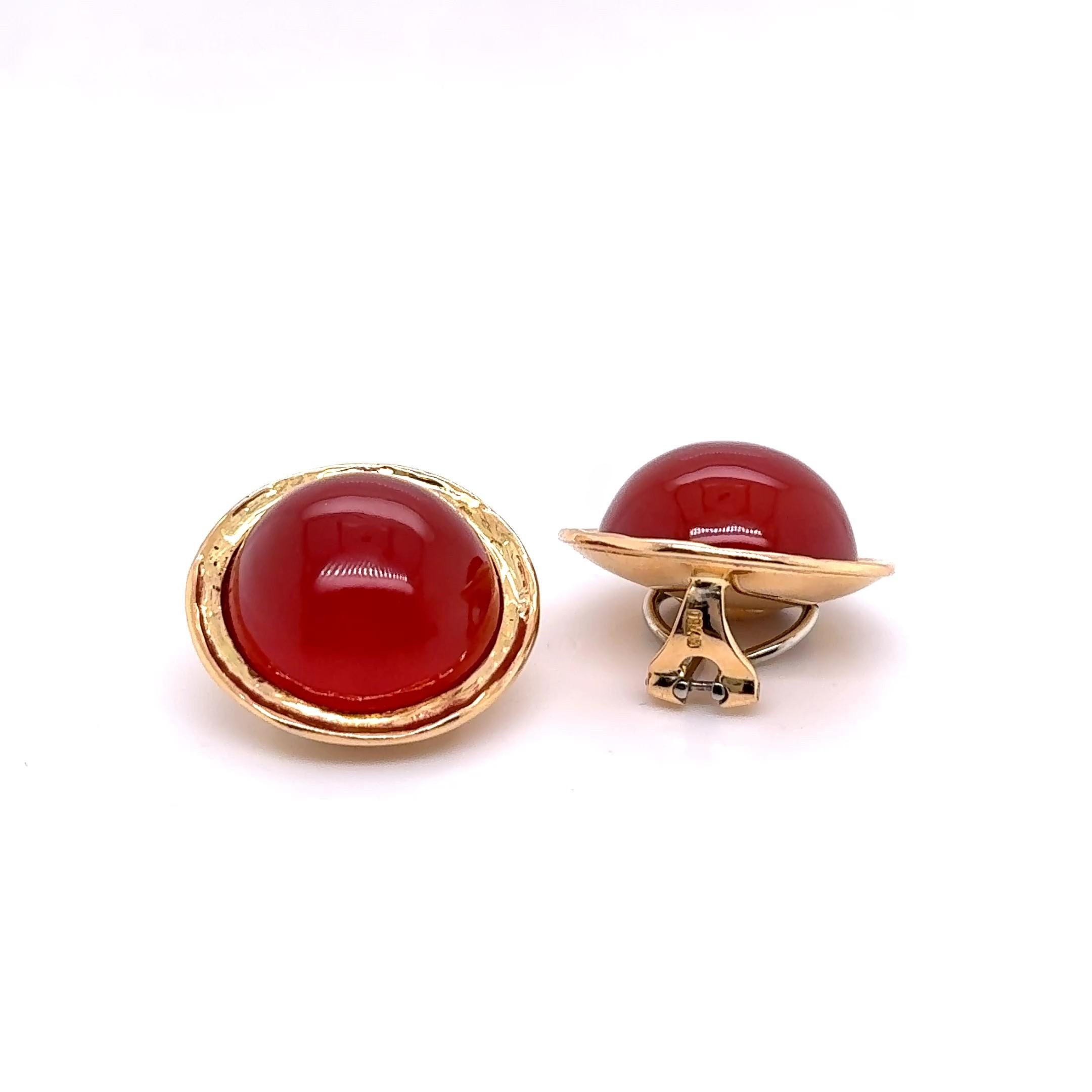 Women's or Men's Clip-on Earrings with Carnelian in 18 Karat Yellow Gold by Péclard For Sale