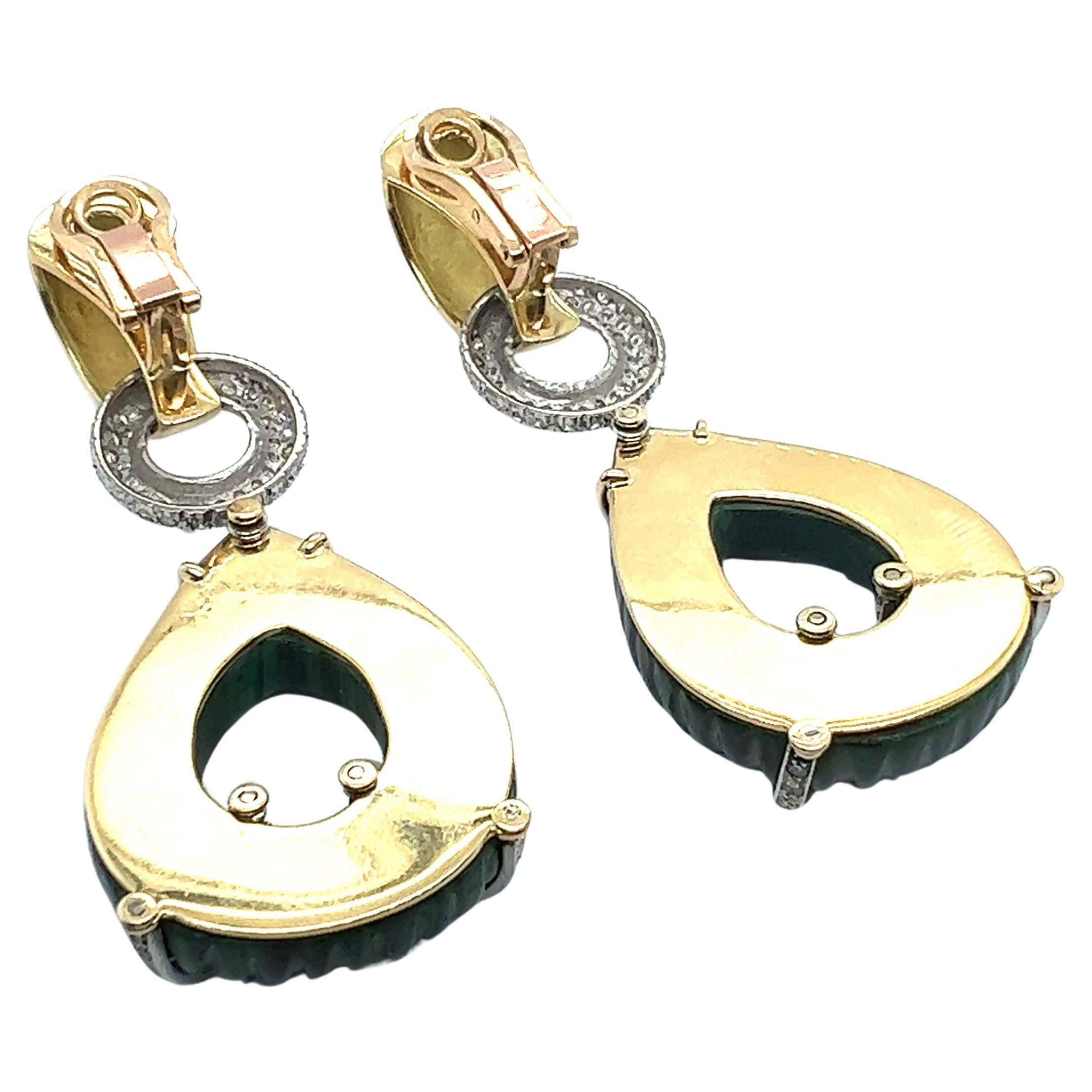 Pendientes de clip con malaquita y diamantes en oro de 18 quilates en venta 4
