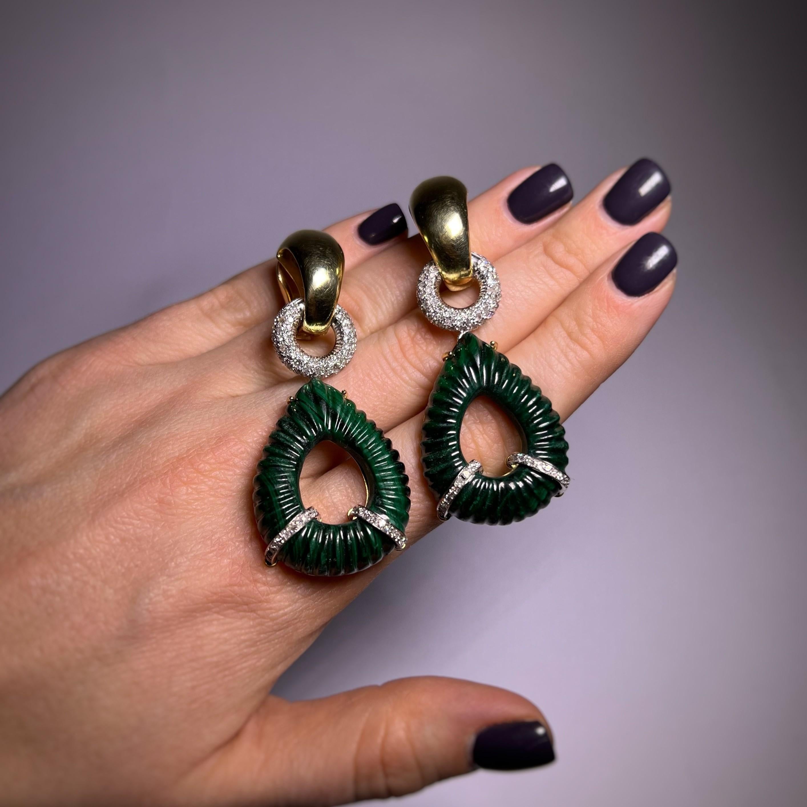 Pendientes de clip con malaquita y diamantes en oro de 18 quilates Corte único en venta