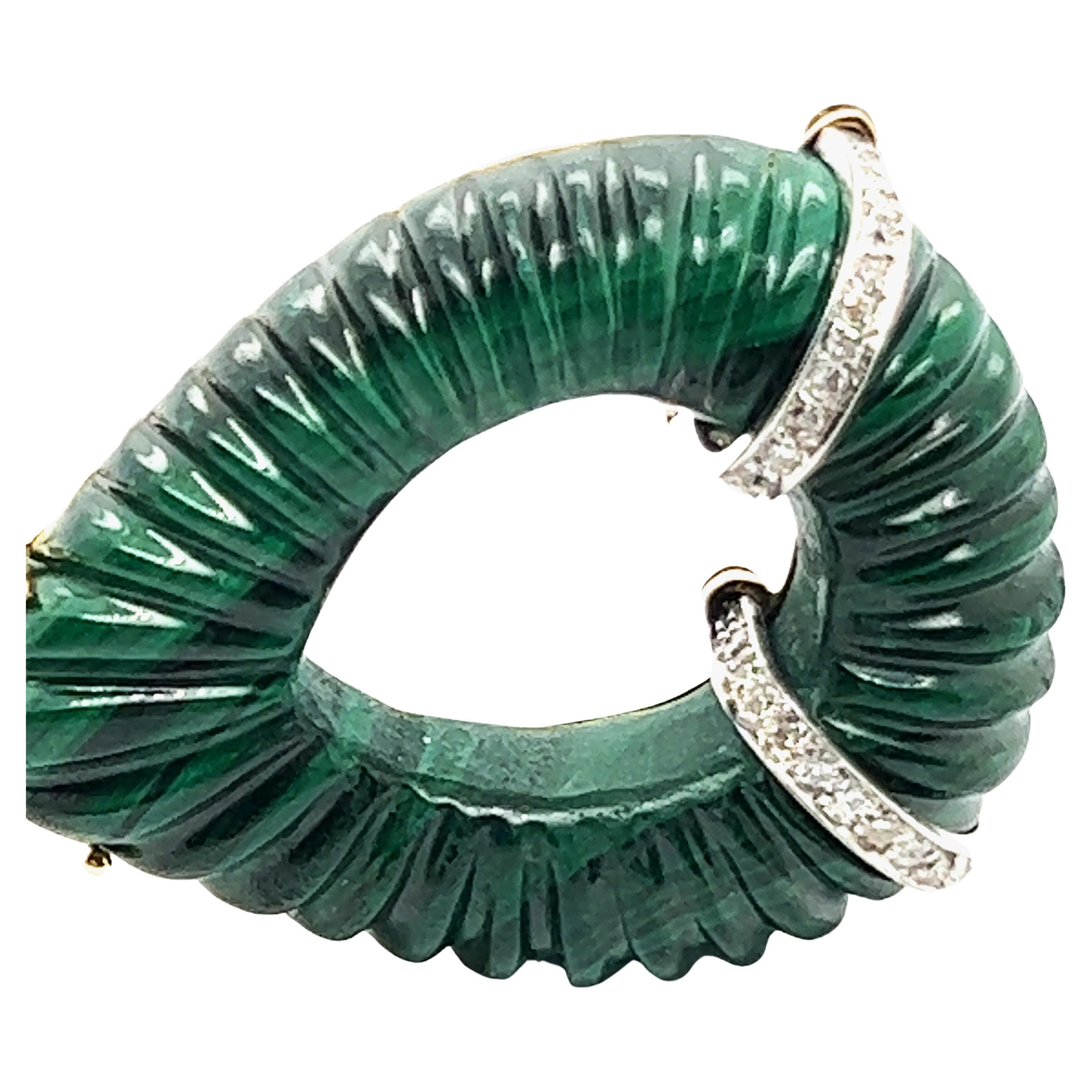 Pendientes de clip con malaquita y diamantes en oro de 18 quilates en venta 3