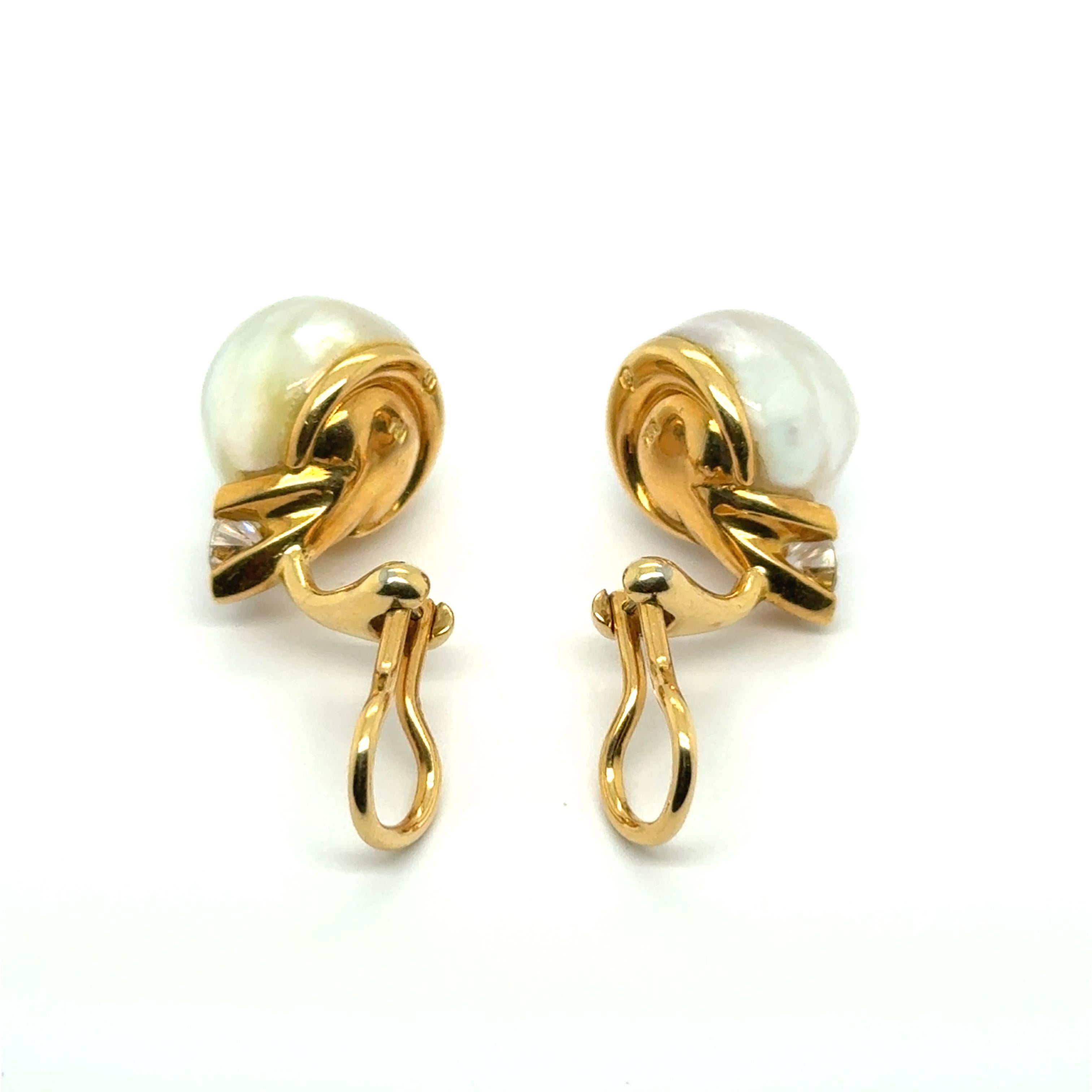 Clip-on Earrings with South Sea Pearls & Diamonds in 18K Yellow Gold by Péclard For Sale 6