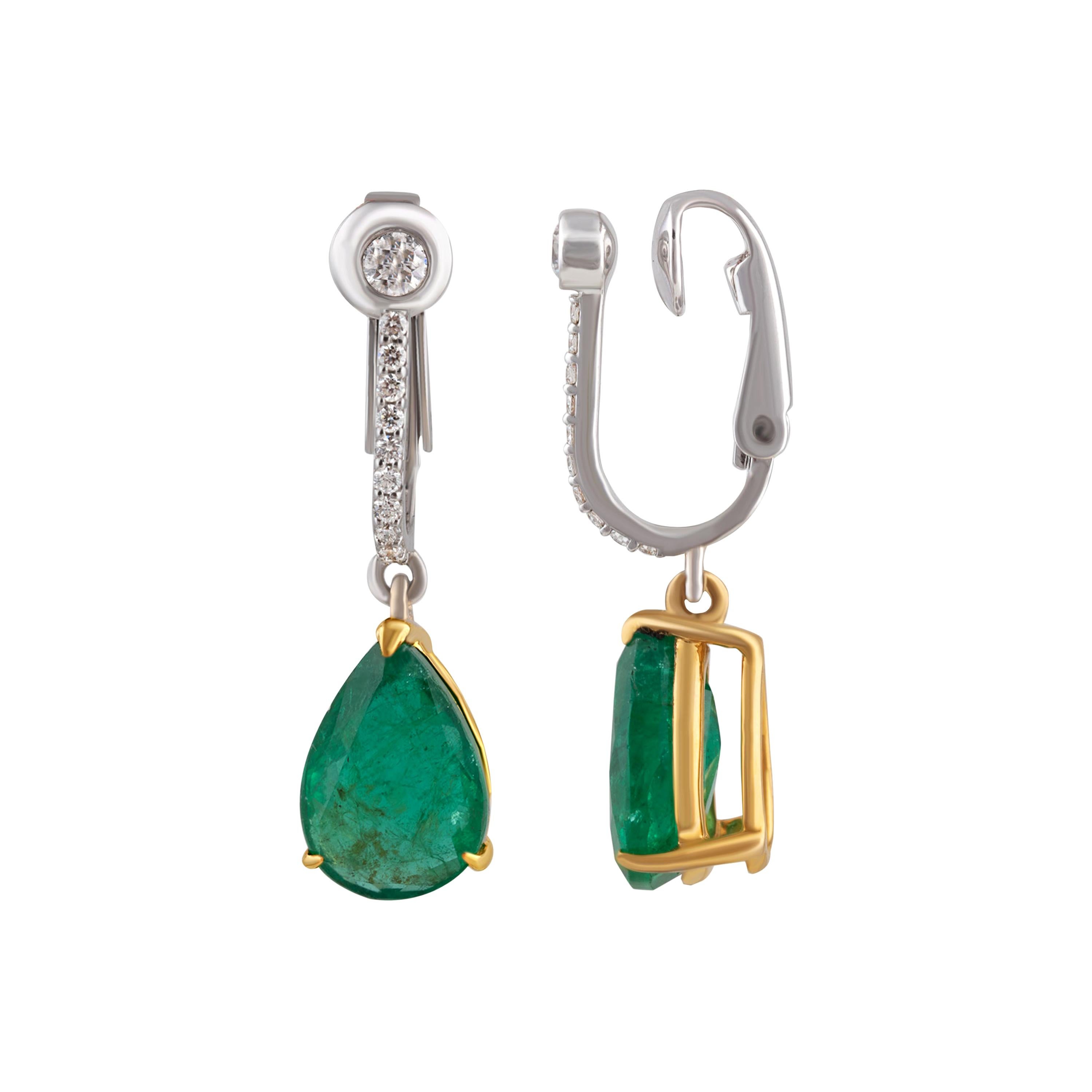 Studio Rêves Clip-On Emerald Drop Dangling Earrings with Diamonds For Sale