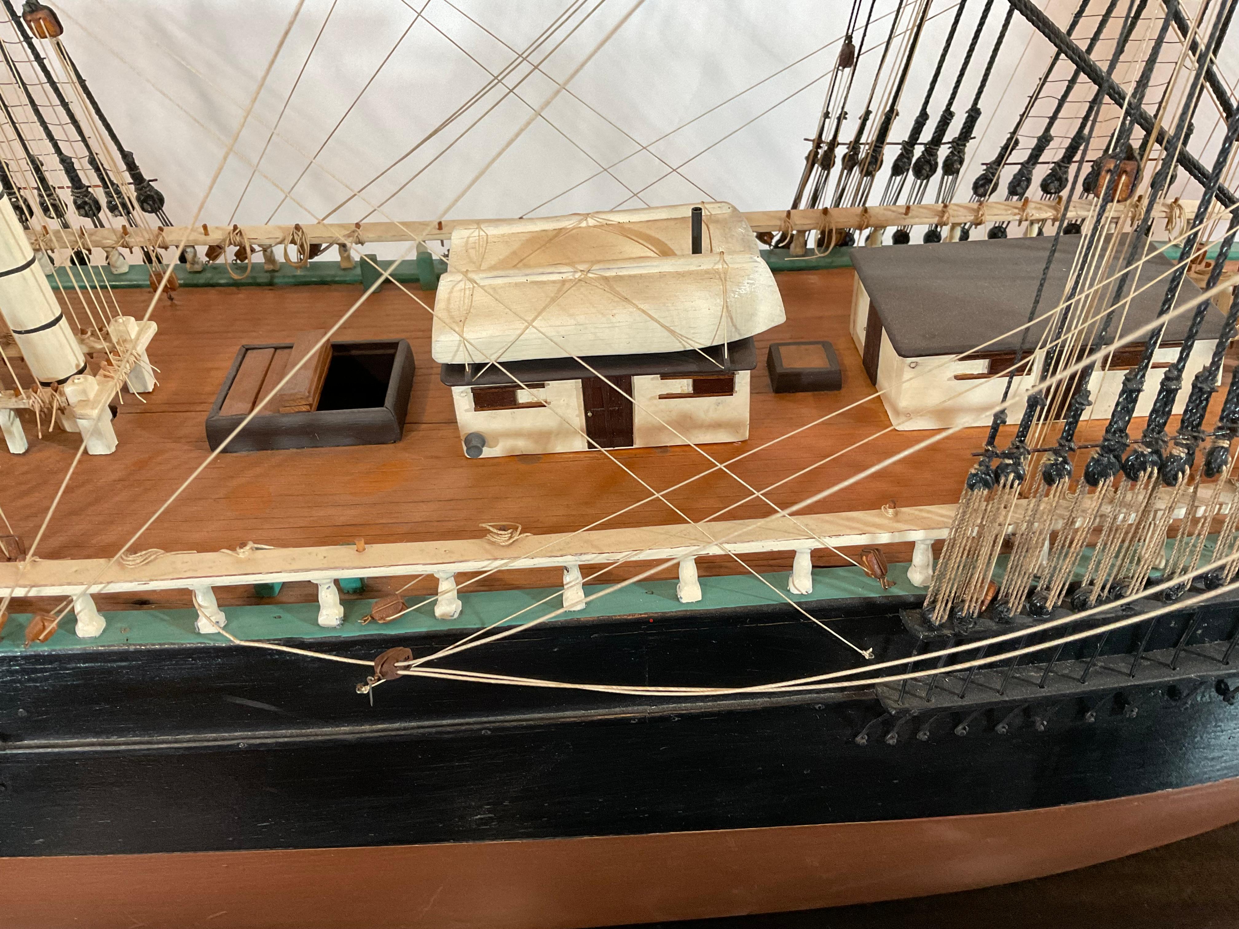 Modèle de bateau clipper de la Grande République de Thomas Rosenquist en vente 4