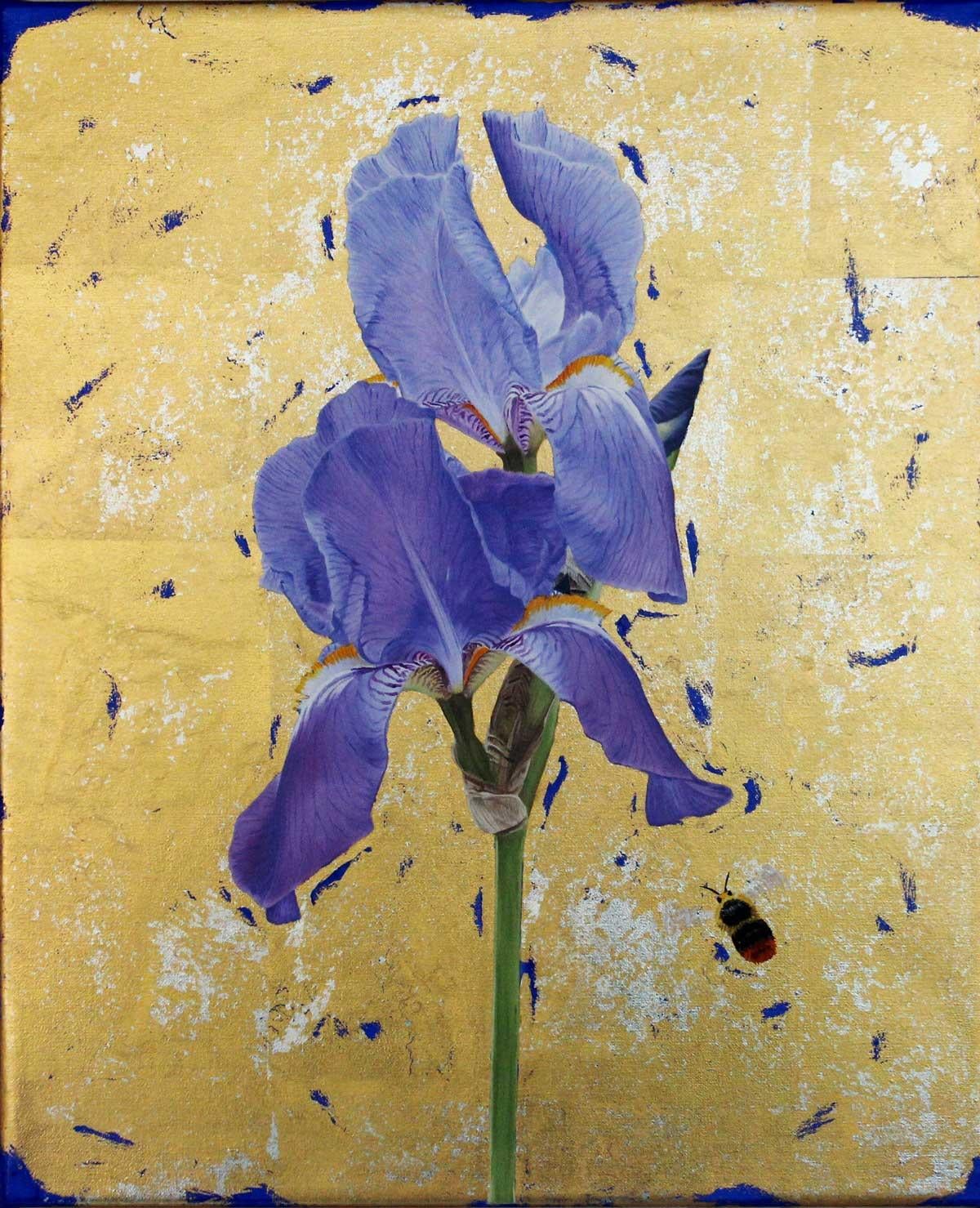 Bearded Iris and Bumble Bee - peinture contemporaine en technique mixte de fleurs à la feuille d'or - Painting de Clive Meredith