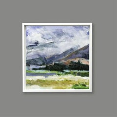 Bewölkte Hügel & Felder