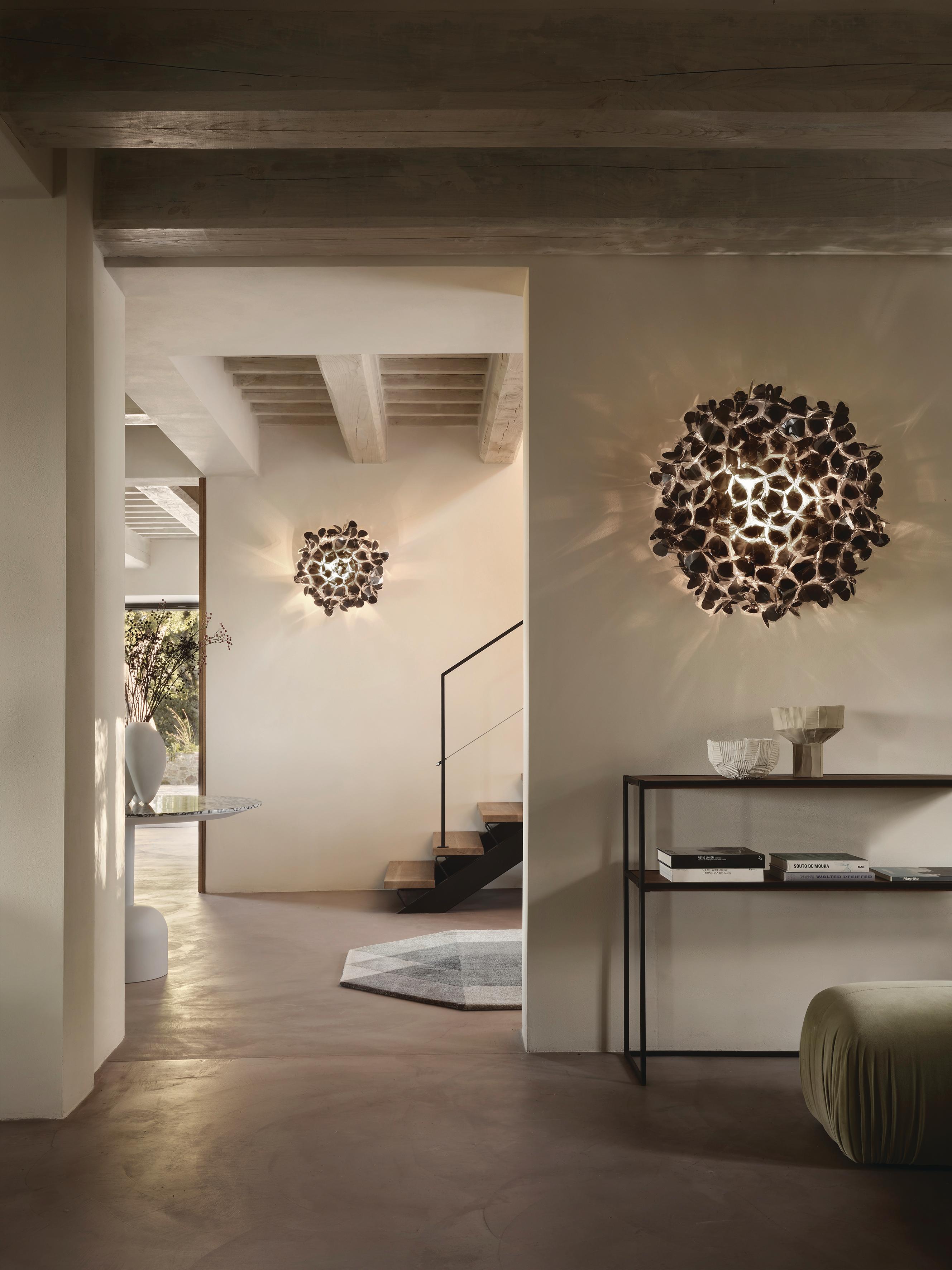 Italian SLAMP Clizia Ceiling/wall Medium - MNM Black designed by Adriano Rachele For Sale