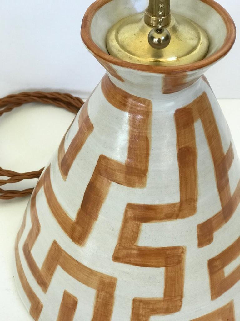 Hand-Crafted Cloche-form hand painted ceramic lamp in geometric brown For Sale