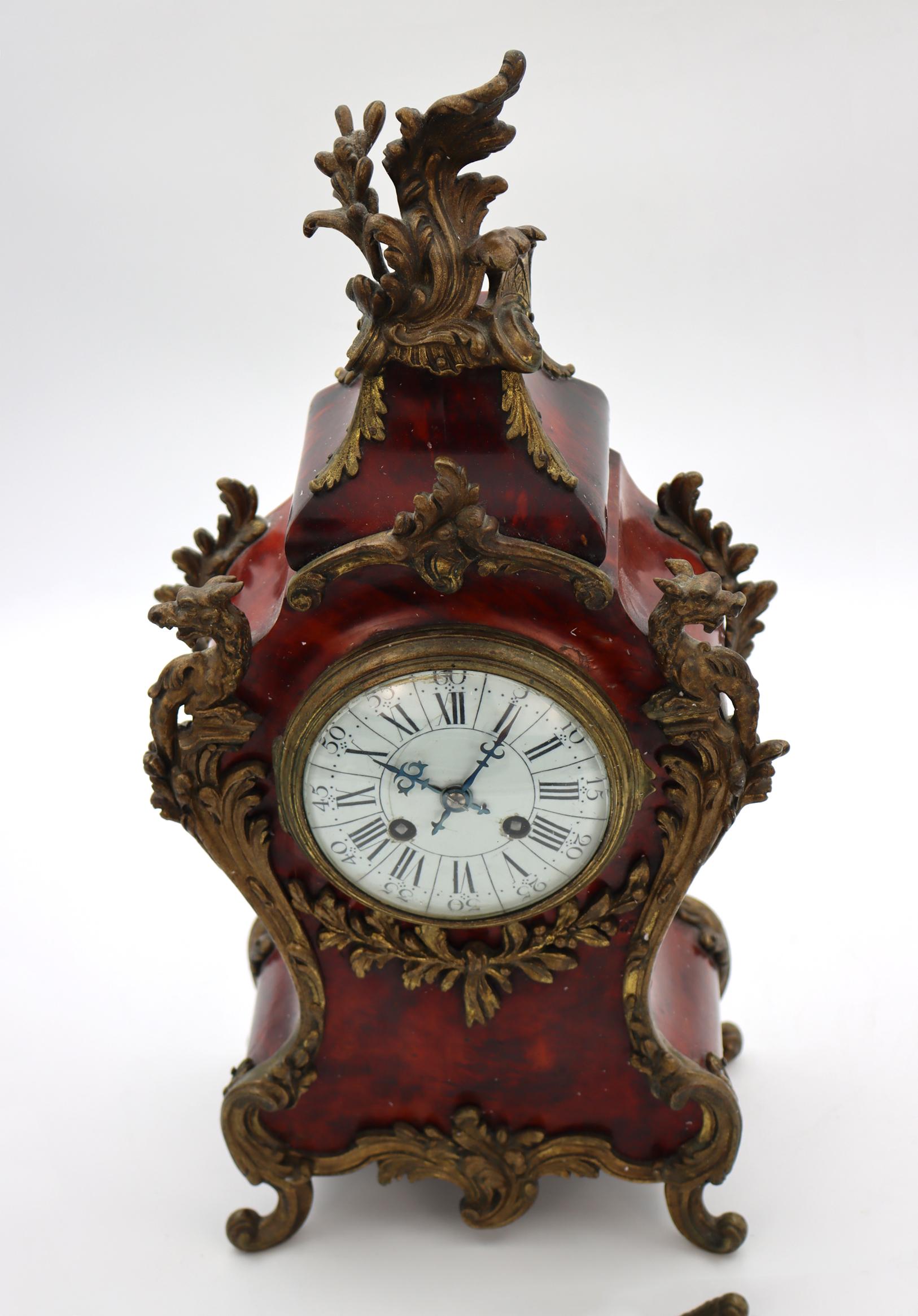 Horloge, cheminée de style Louis XV en vente 9