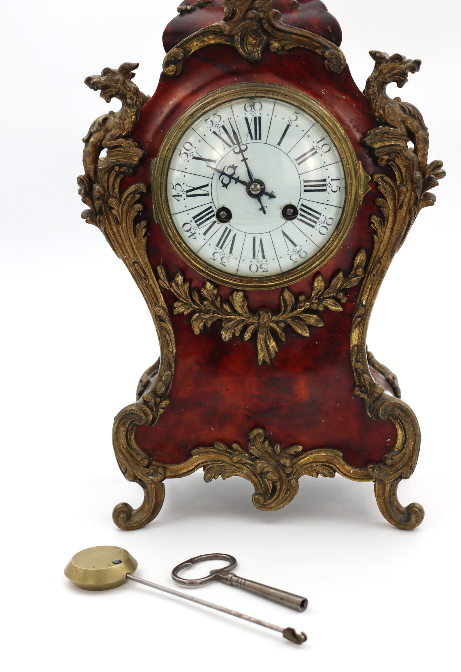 Européen Horloge, cheminée de style Louis XV en vente