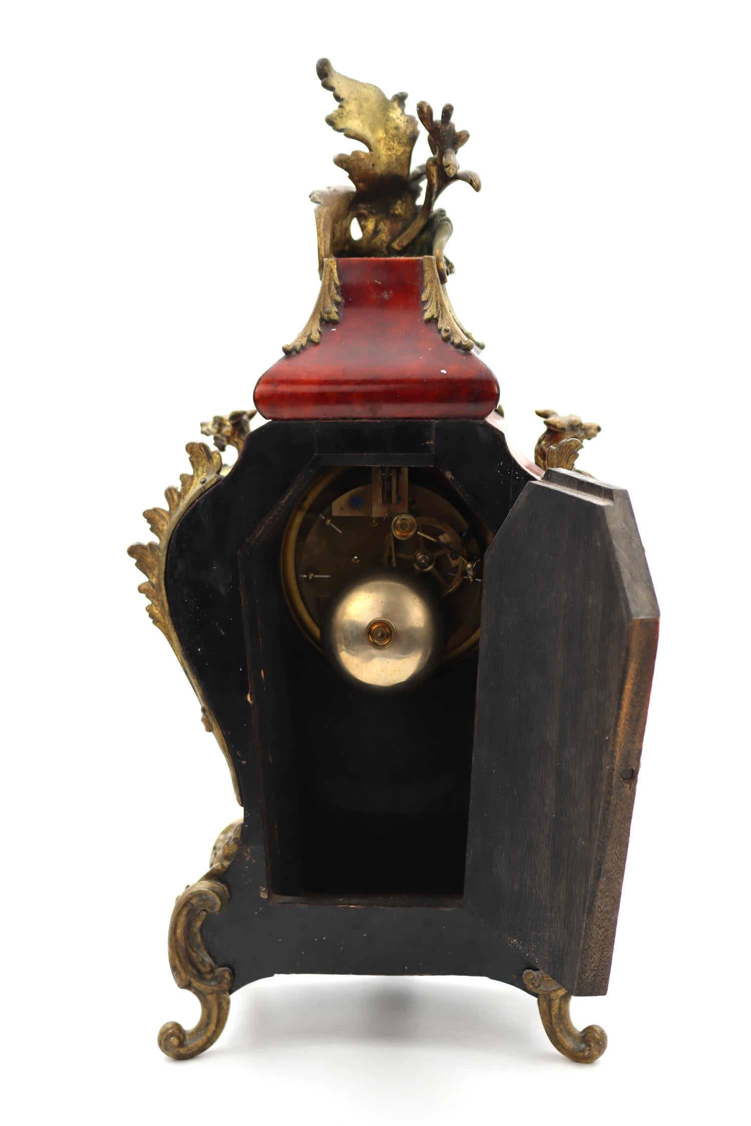 Uhr, Kaminsims im Louis XV-Stil im Angebot 2
