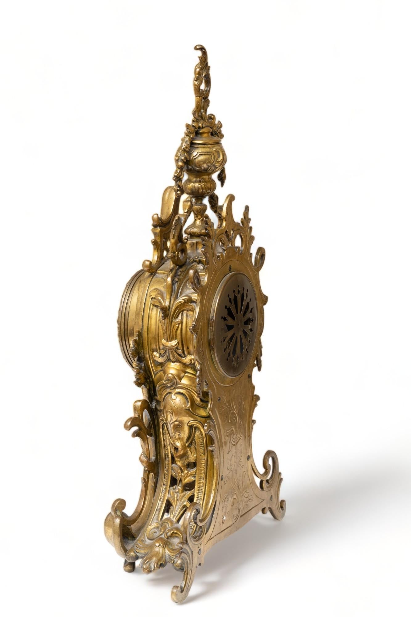 Uhren-Garnitur-Kaminsims, beeindruckend, 21 Zoll hoch, vergoldete Bronze (19. Jahrhundert) im Angebot