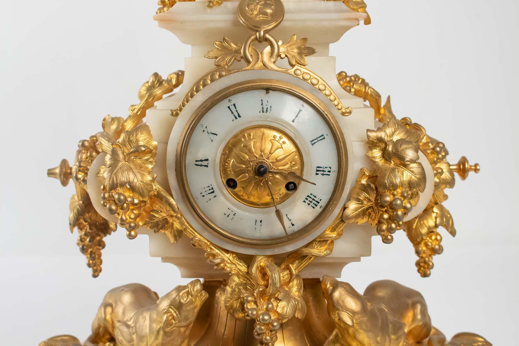 Mid-19th Century Clock Napoleon III from Eugene Cornu, Bronze and Onyx, 19th Century