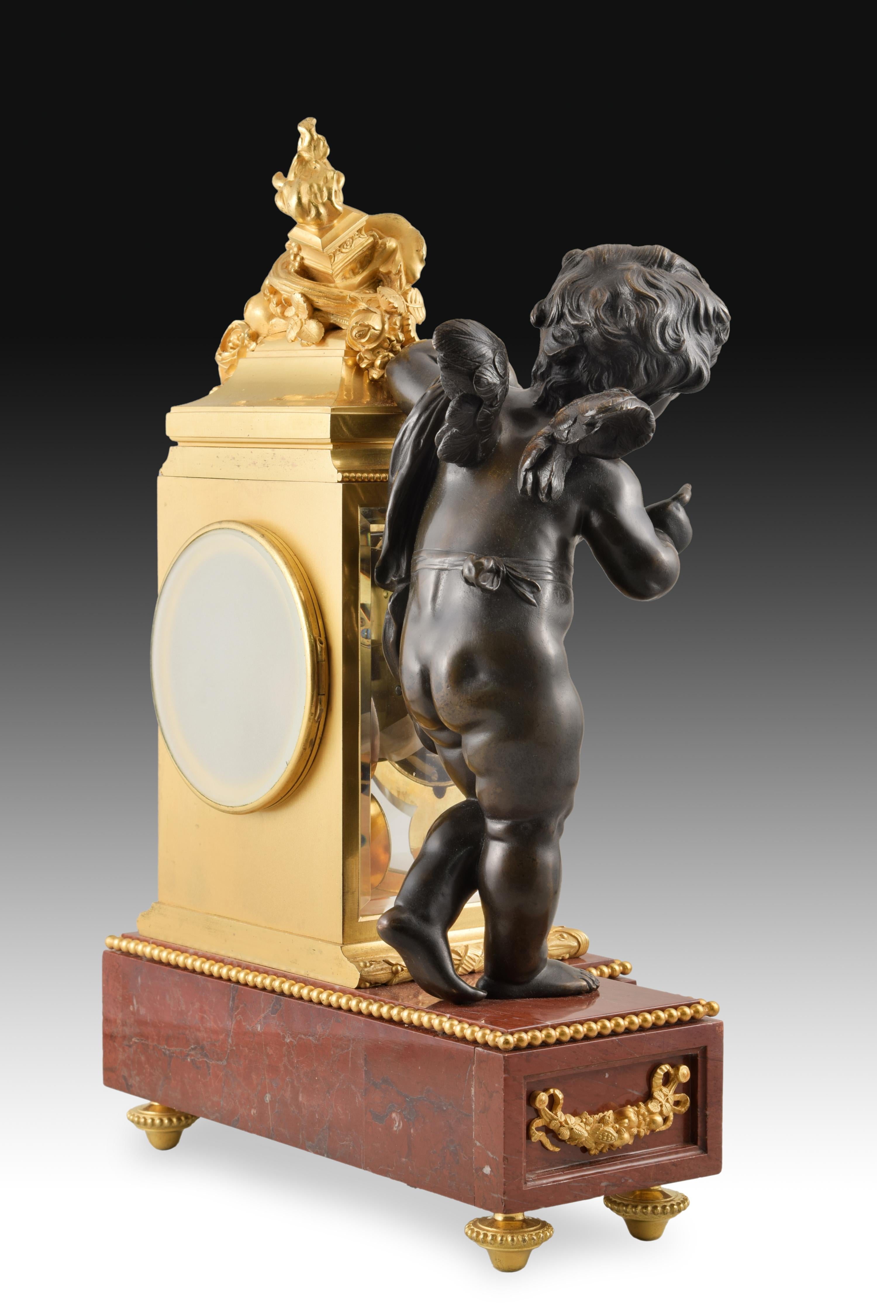 Bronze Ensemble d'horloges, bronze, Rouge Griotte, Etc, France, 19e siècle, d'après Clodion en vente