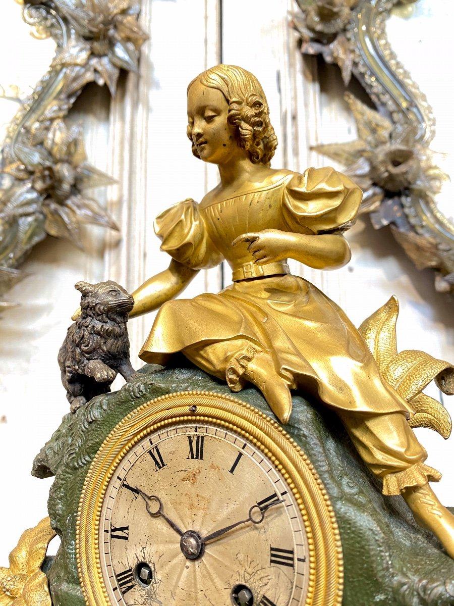 Clock with Girl and Cat in Gilt Bronze, Louis Philippe Period, XIXth For Sale 6