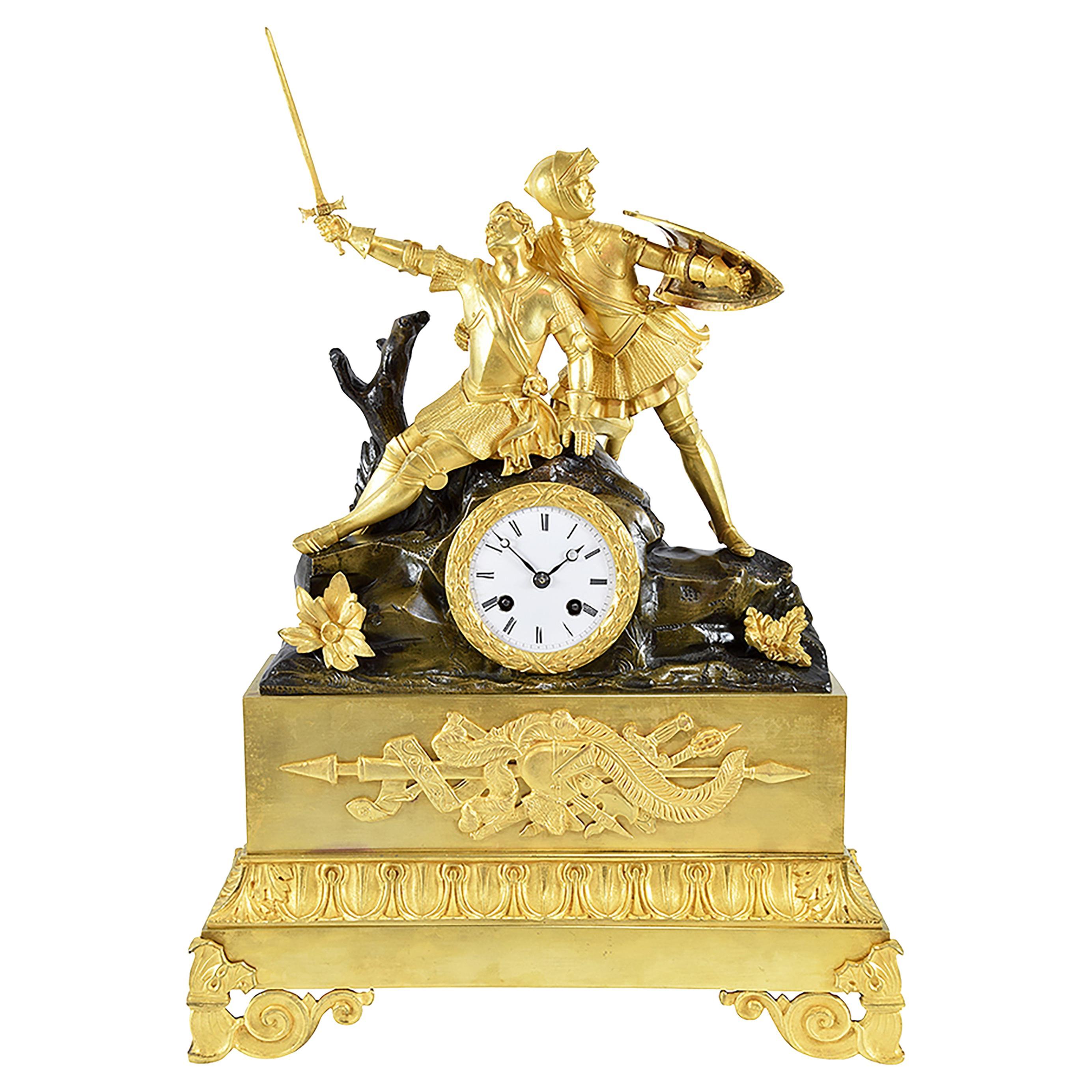 Uhr mit Rittern aus vergoldeter Bronze und patinierter Bronze – Zeit der Restauration im Angebot