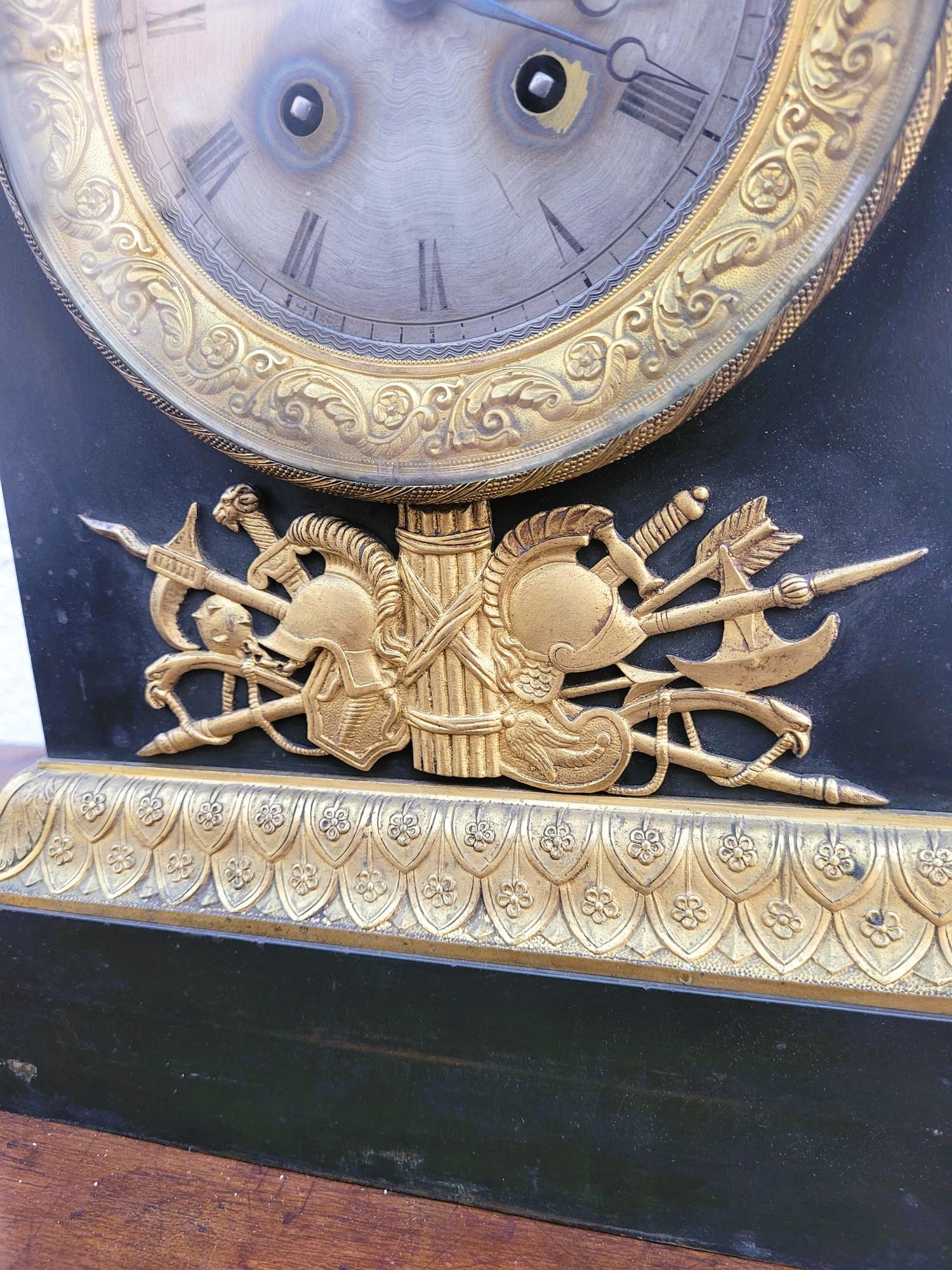Clock With Warrior Helmet, Bronze, 19th Century For Sale 4