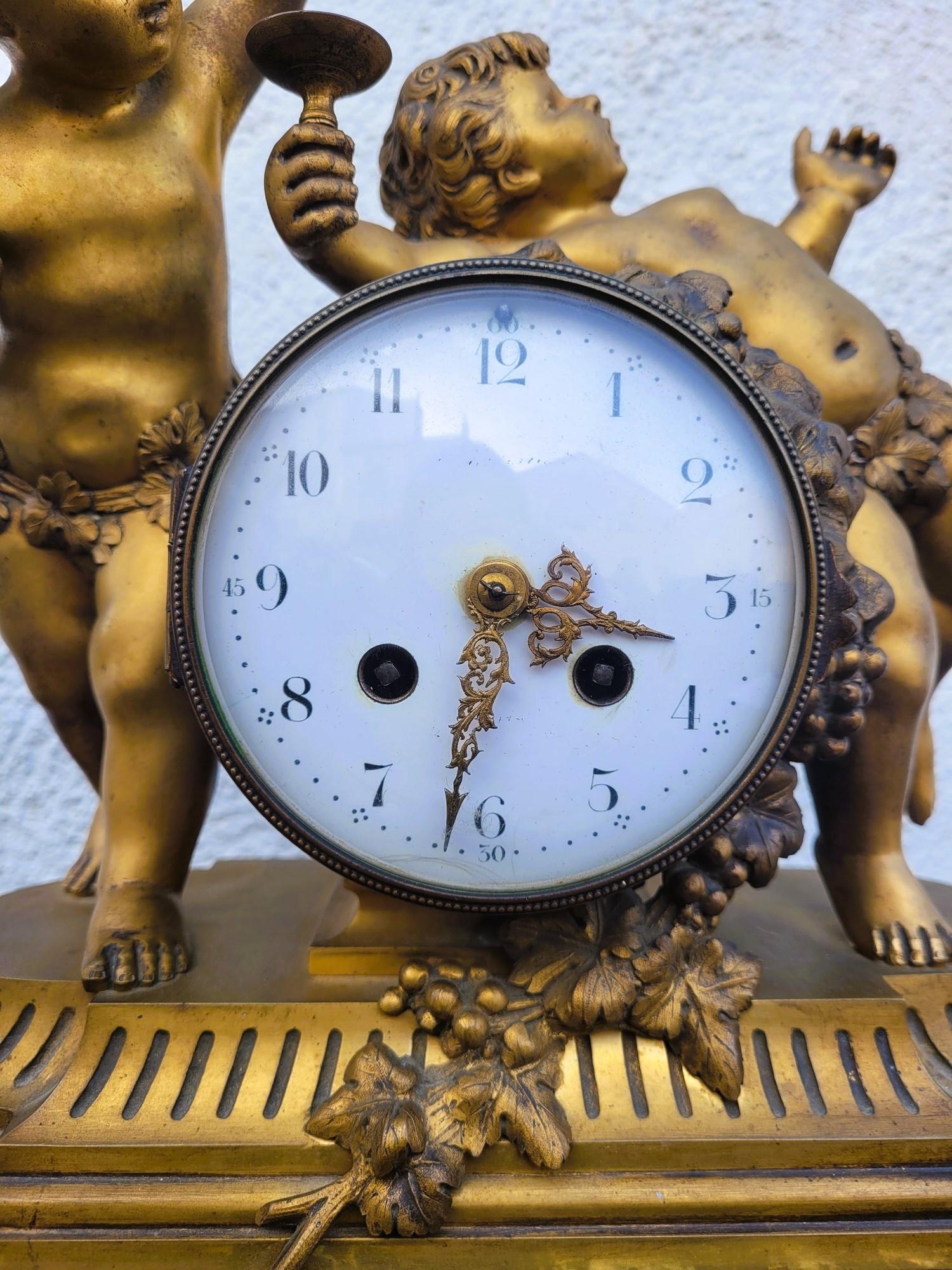 Clodion, Gilt Bronze Fireplace Set, 19th Century In Good Condition For Sale In MARSEILLE, FR