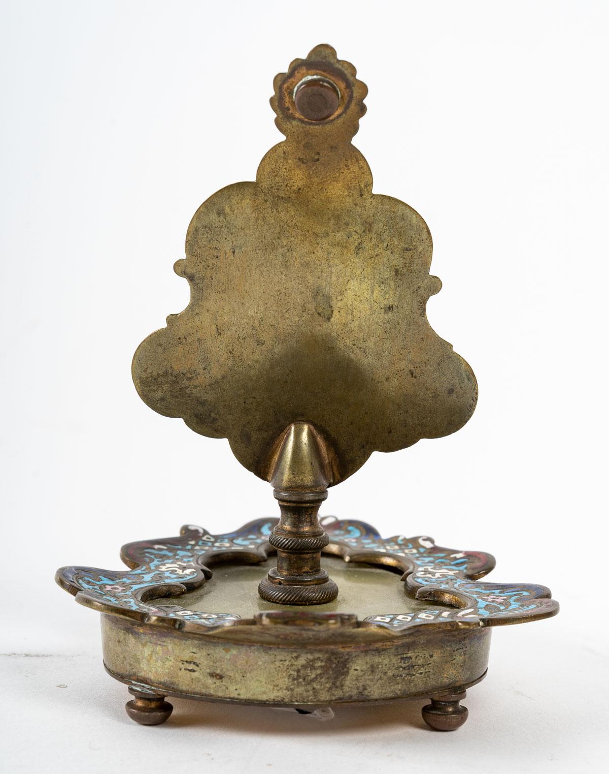 Uhrenhalter aus Bronze mit Cloisonné-Muster (Spätes 19. Jahrhundert) im Angebot