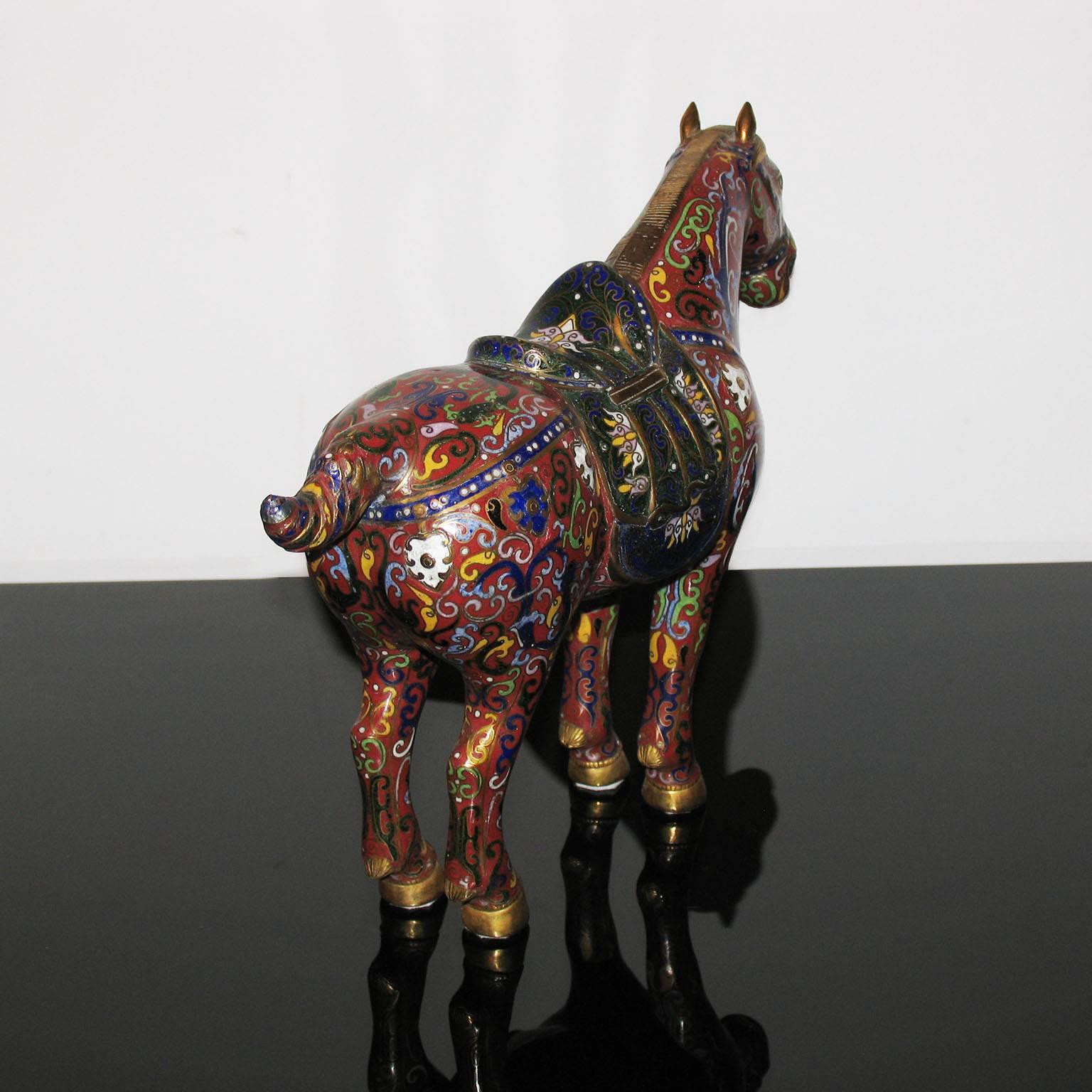 Cloisonné Chinese Horse Figurine, 20th Century In Good Condition In Bochum, NRW