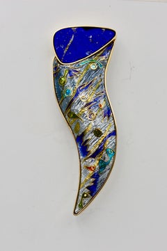 Cloisonné Enamel 24 and 22 Karat Yellow Gold Lapis Lazuli Brooch