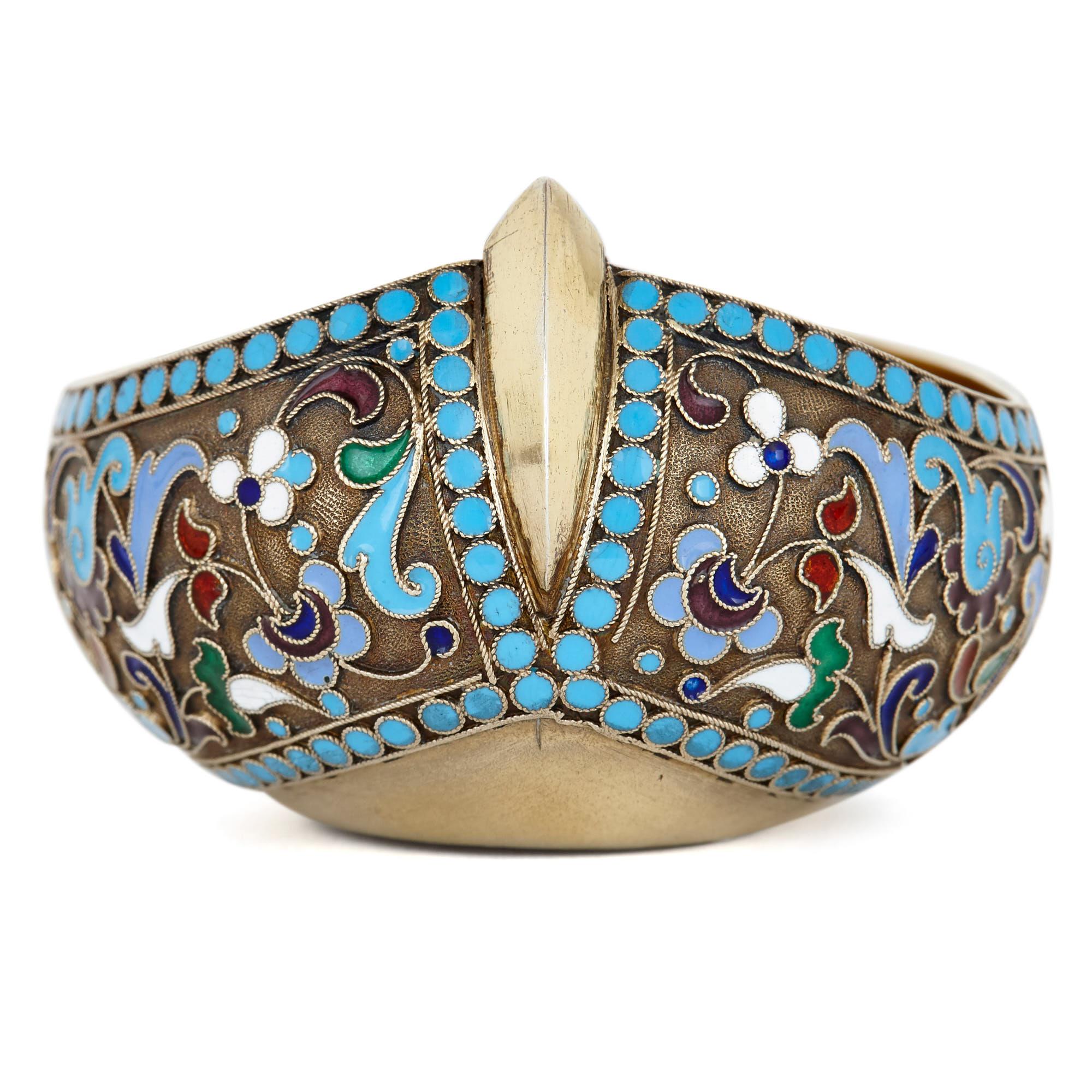 Cloisonné Enamel and Vermeil Kovsh In Good Condition For Sale In London, GB