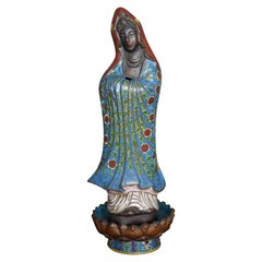 Figure de Guanyin en émail cloisonné Fin 19e/20e siècle