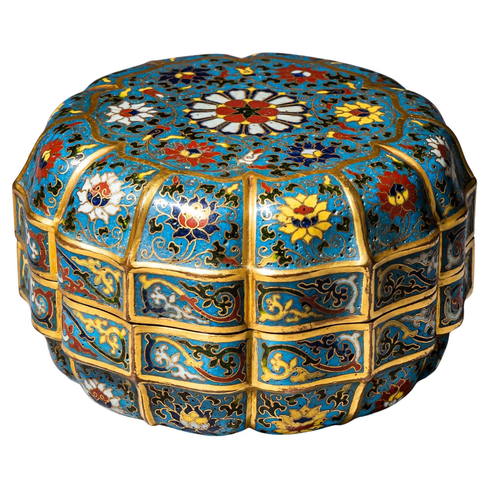 Scatola con coperchio Cloisonné, Cina, probabilmente XIX secolo