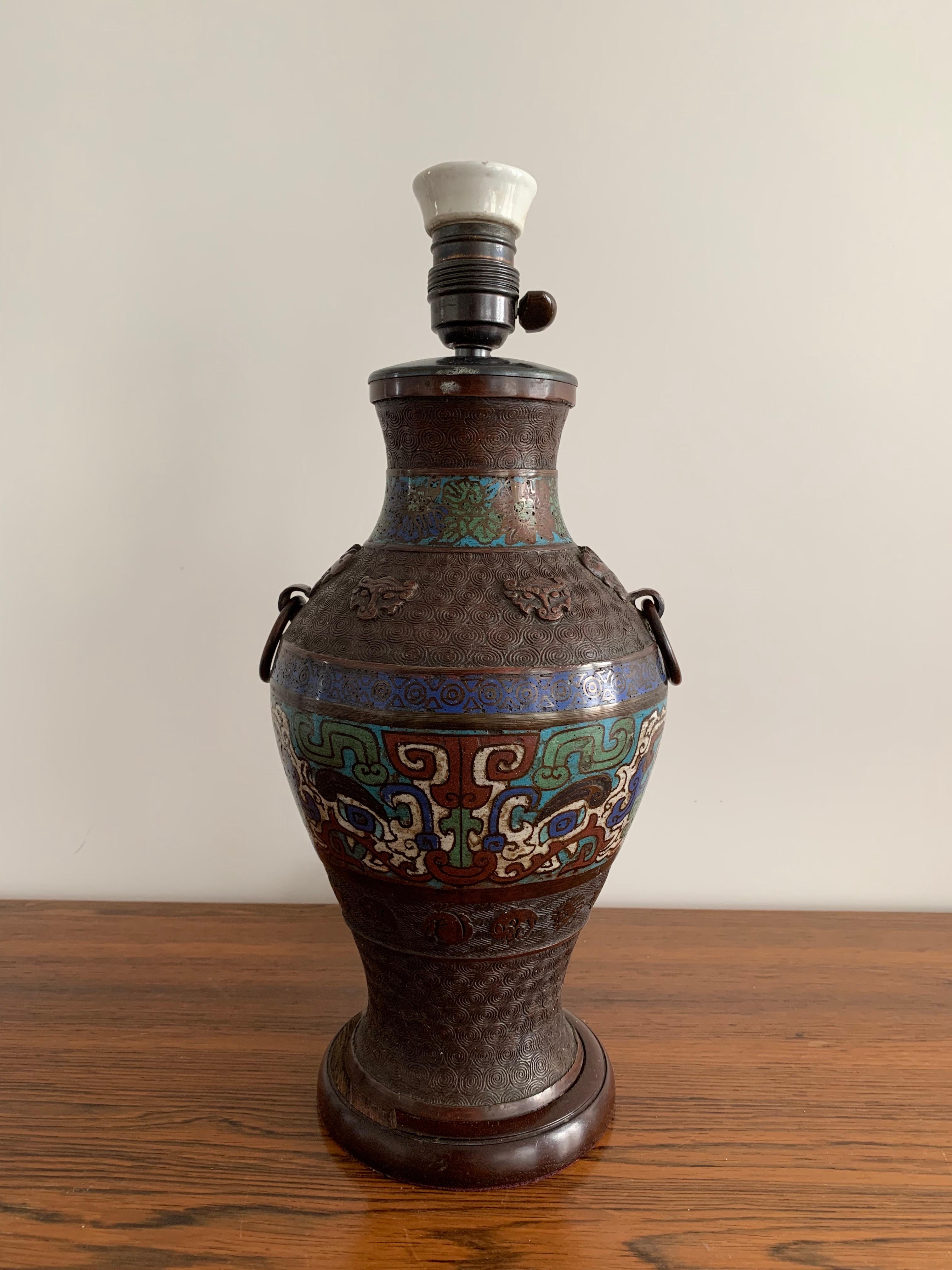 Cloisonné Table Lamp on Bronze, China 1880 For Sale 4