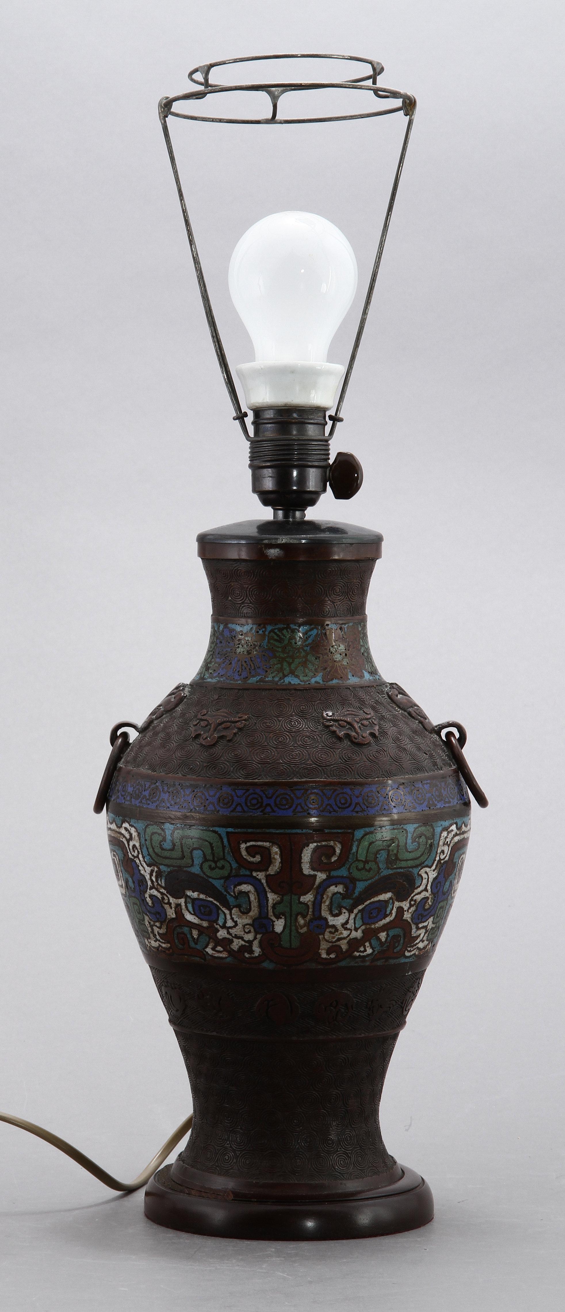 Cloisonné Table Lamp on Bronze, China 1880 For Sale 8
