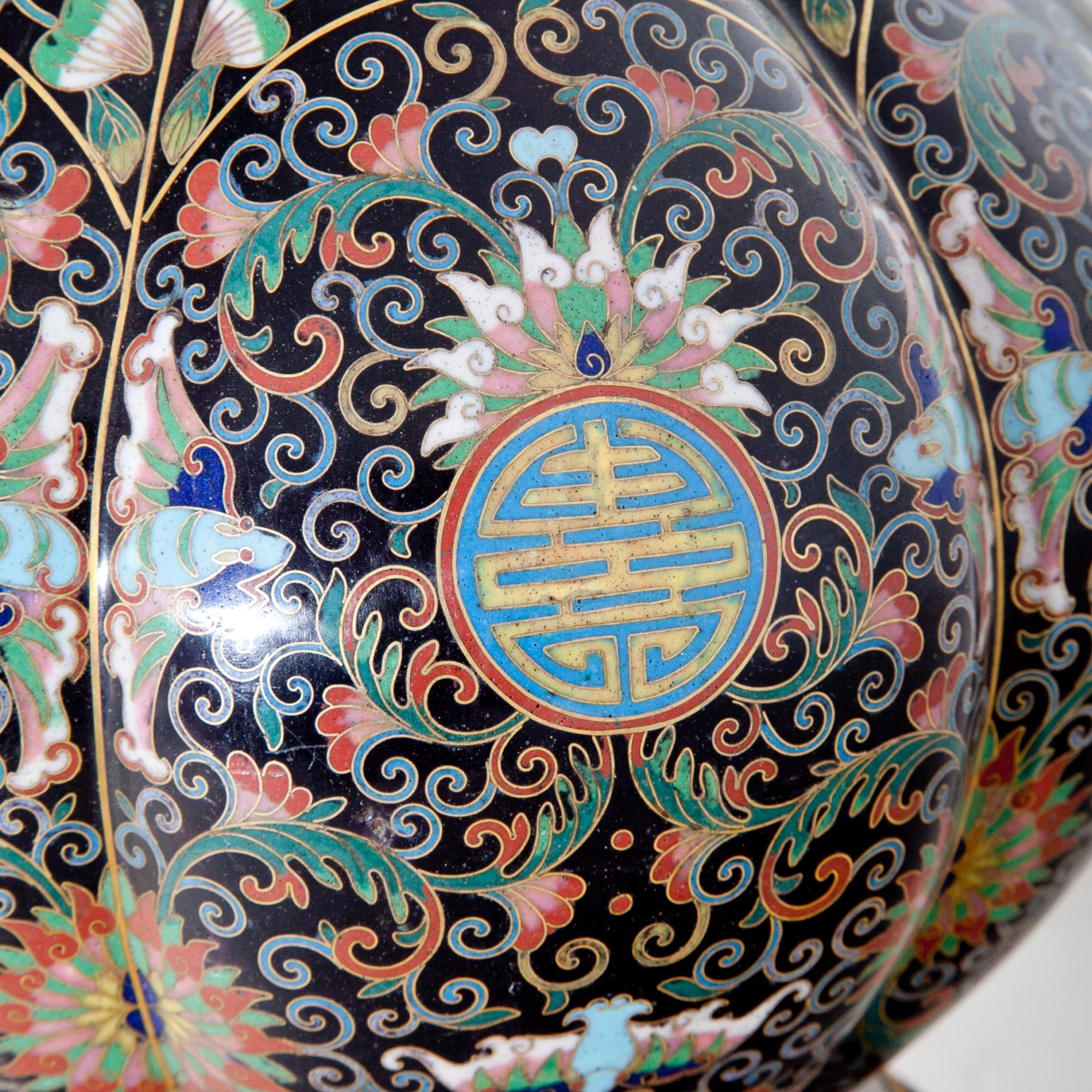Asian Cloisonné-Vase, circa 1900 For Sale