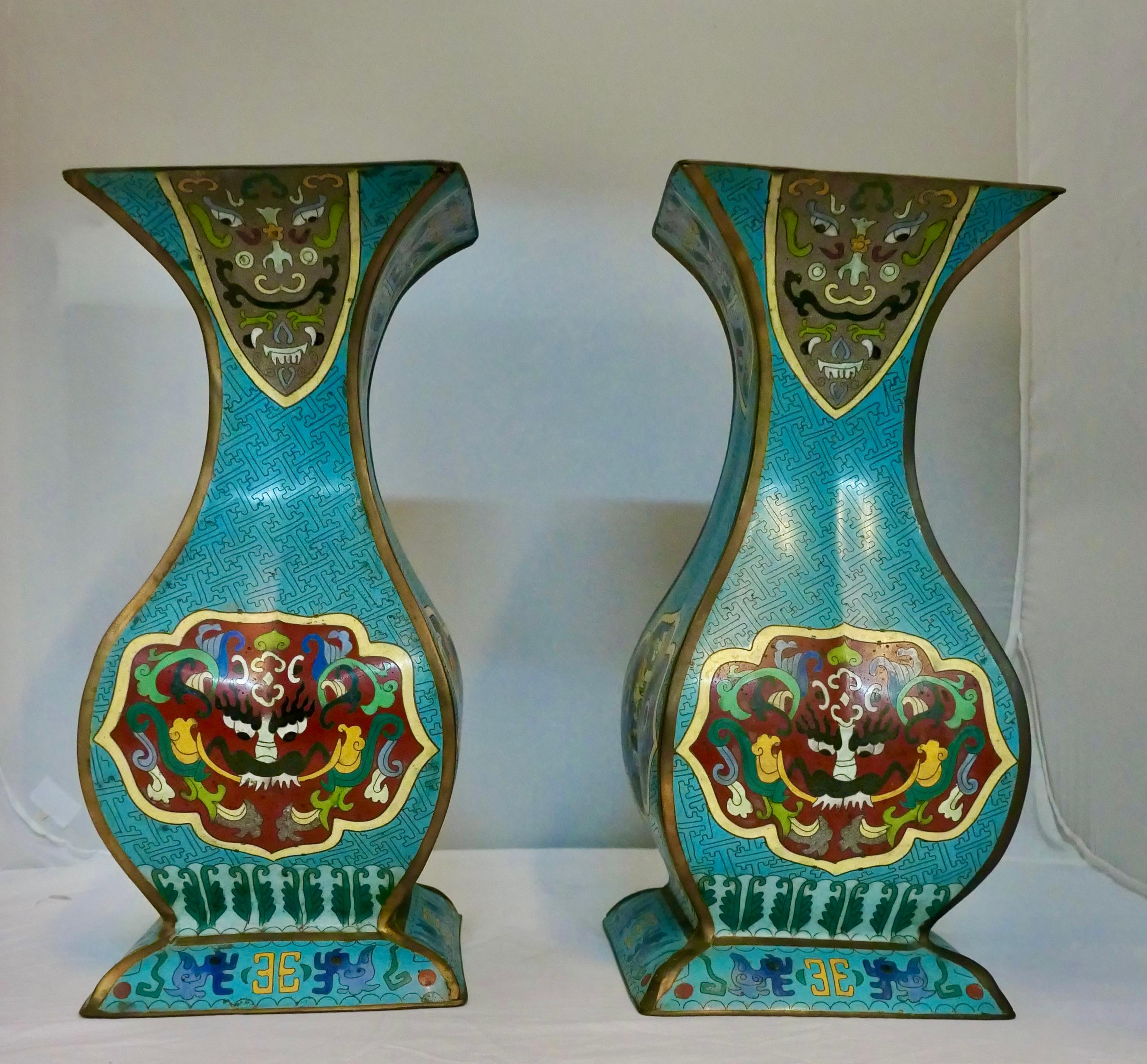 Cloisonne’ Vases (pair) In Good Condition For Sale In Bronx, NY