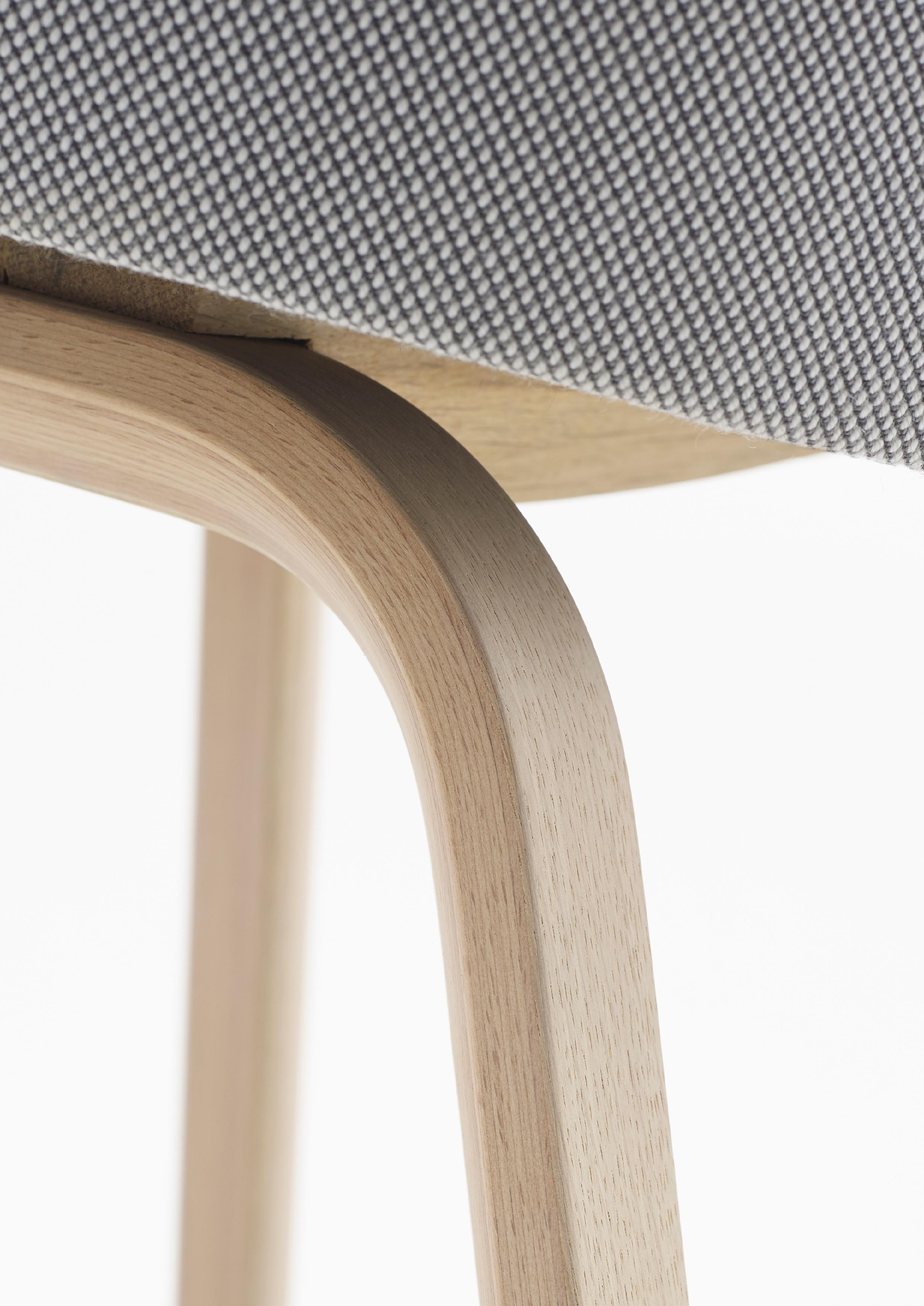 Chaise Close Conçue par Gudmundur Ludvik en vente 1