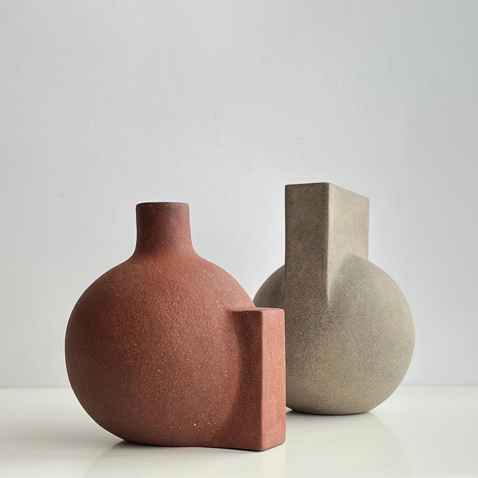 Postmoderno Vaso scultoreo chiuso di Karin Amdal in vendita
