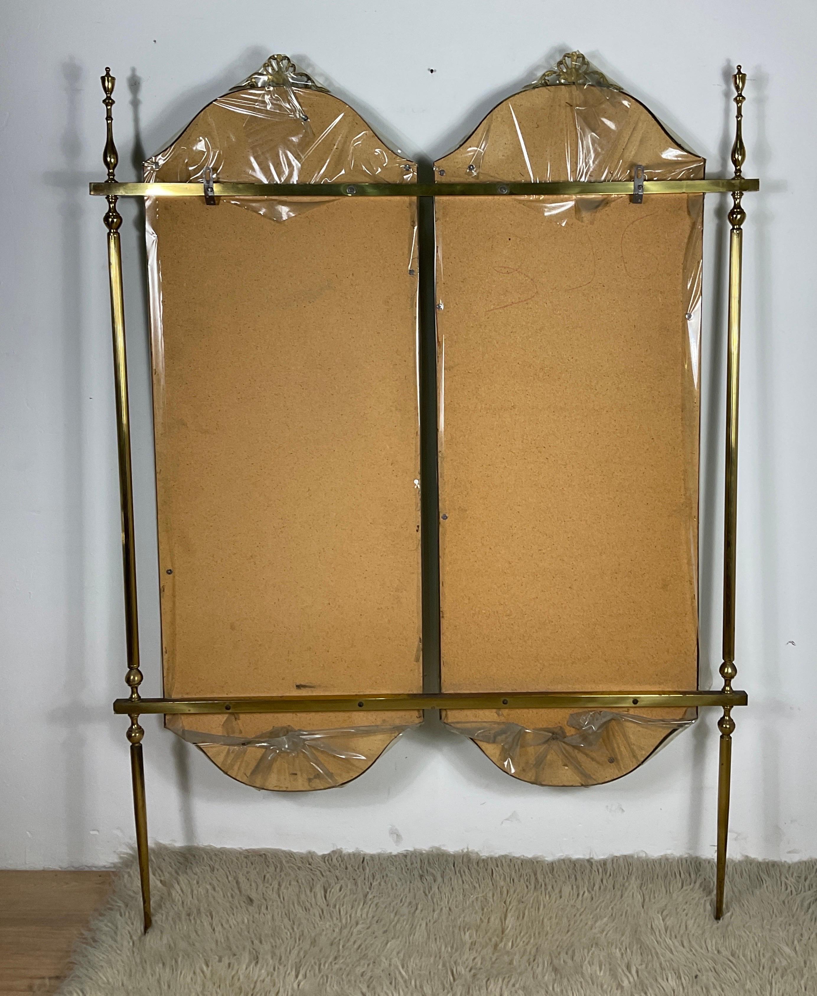 Clothes rack with brass structure, covered with wood at the back and with green For Sale 9
