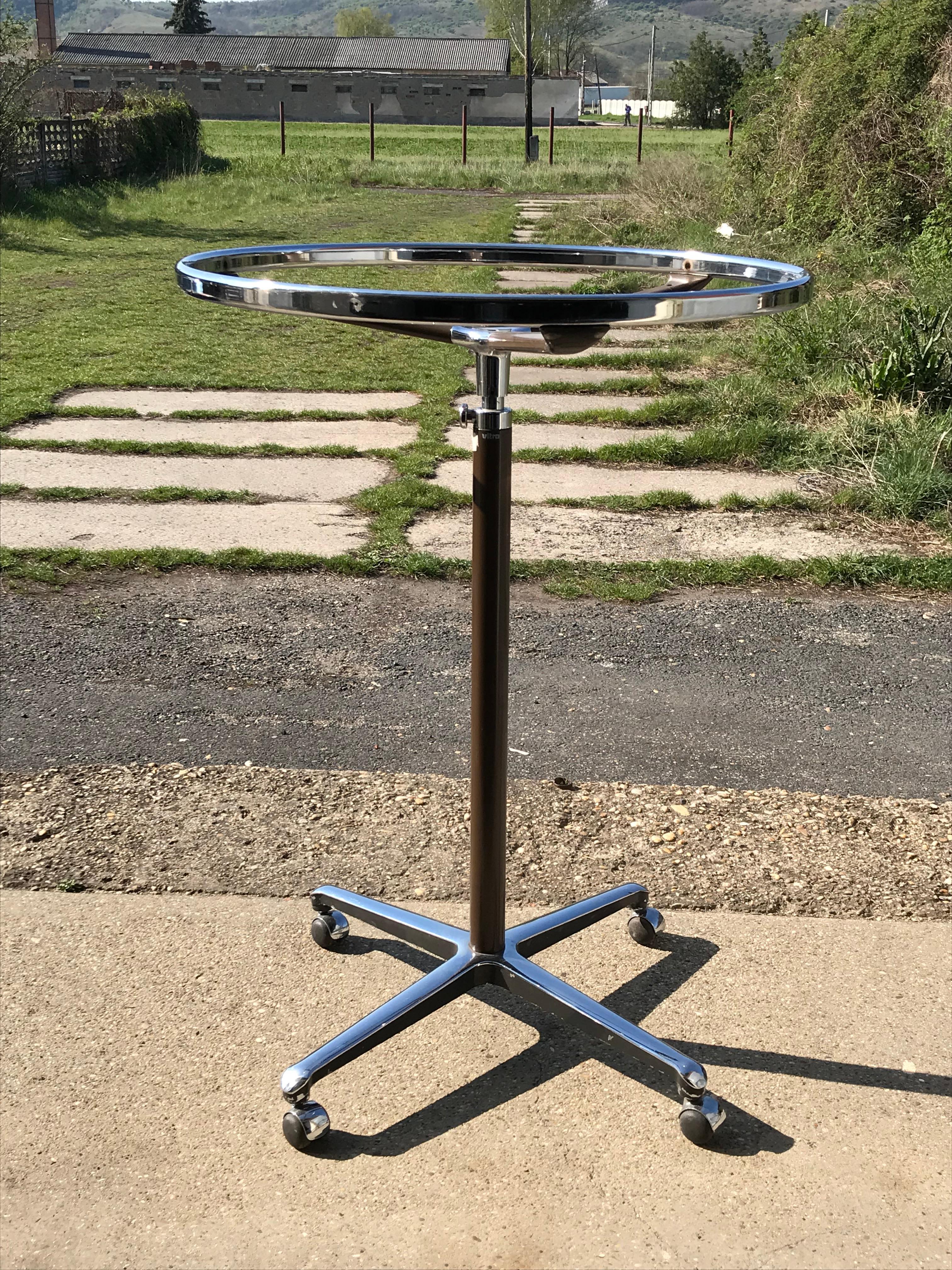 Modern Clothing Rack Round from Vitra, 1970s For Sale