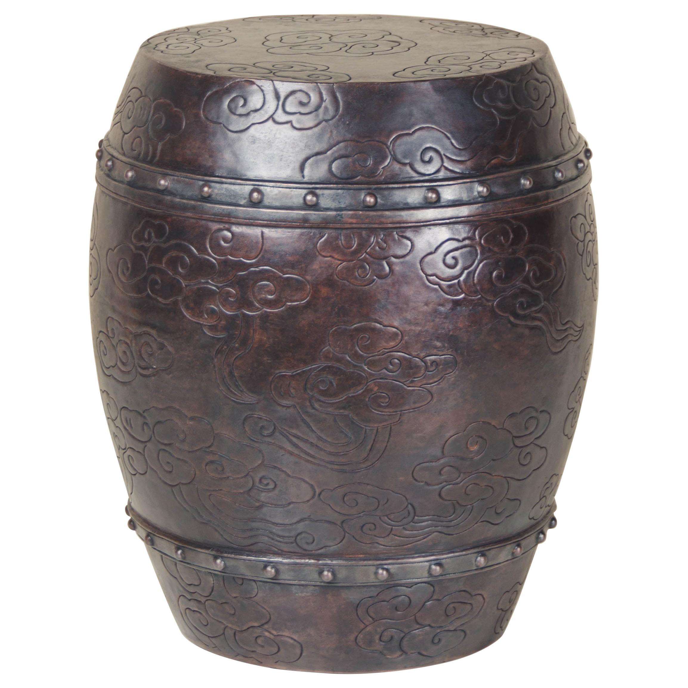 Tabouret de tambour nuageux, cuivre antique de Robert Kuo, repoussé à la main