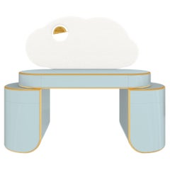 Cloud Blue Glow Desk von MAGILORE - Luxuriöser Kinderschreibtisch aus Bouclé und Blattgold