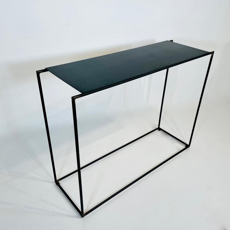 Contemporain console table named 