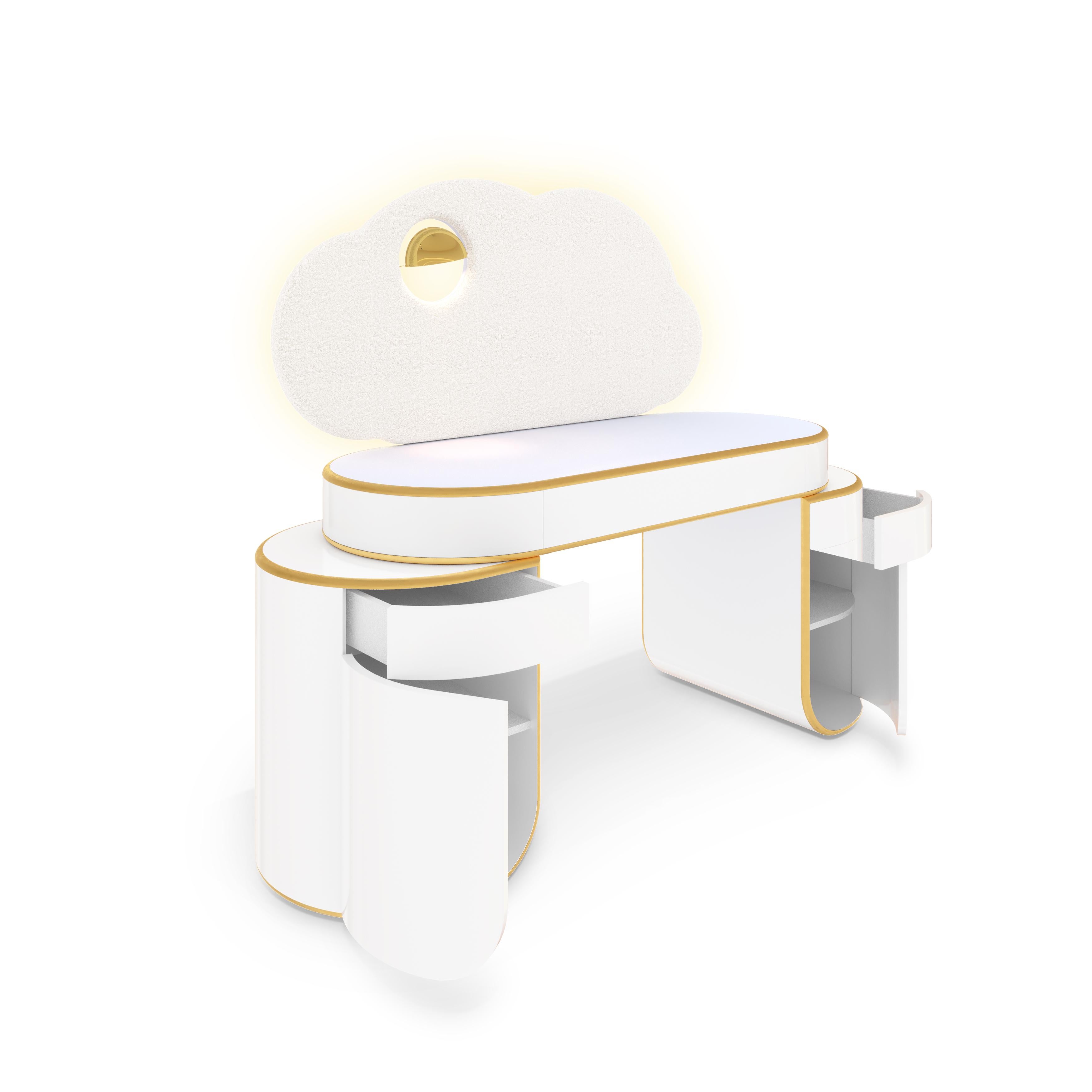 XXI secolo e contemporaneo Cloud Glow Desk by MAGILORE - Scrivania di lusso per bambini in Bouclé e foglia d'oro con Amb in vendita