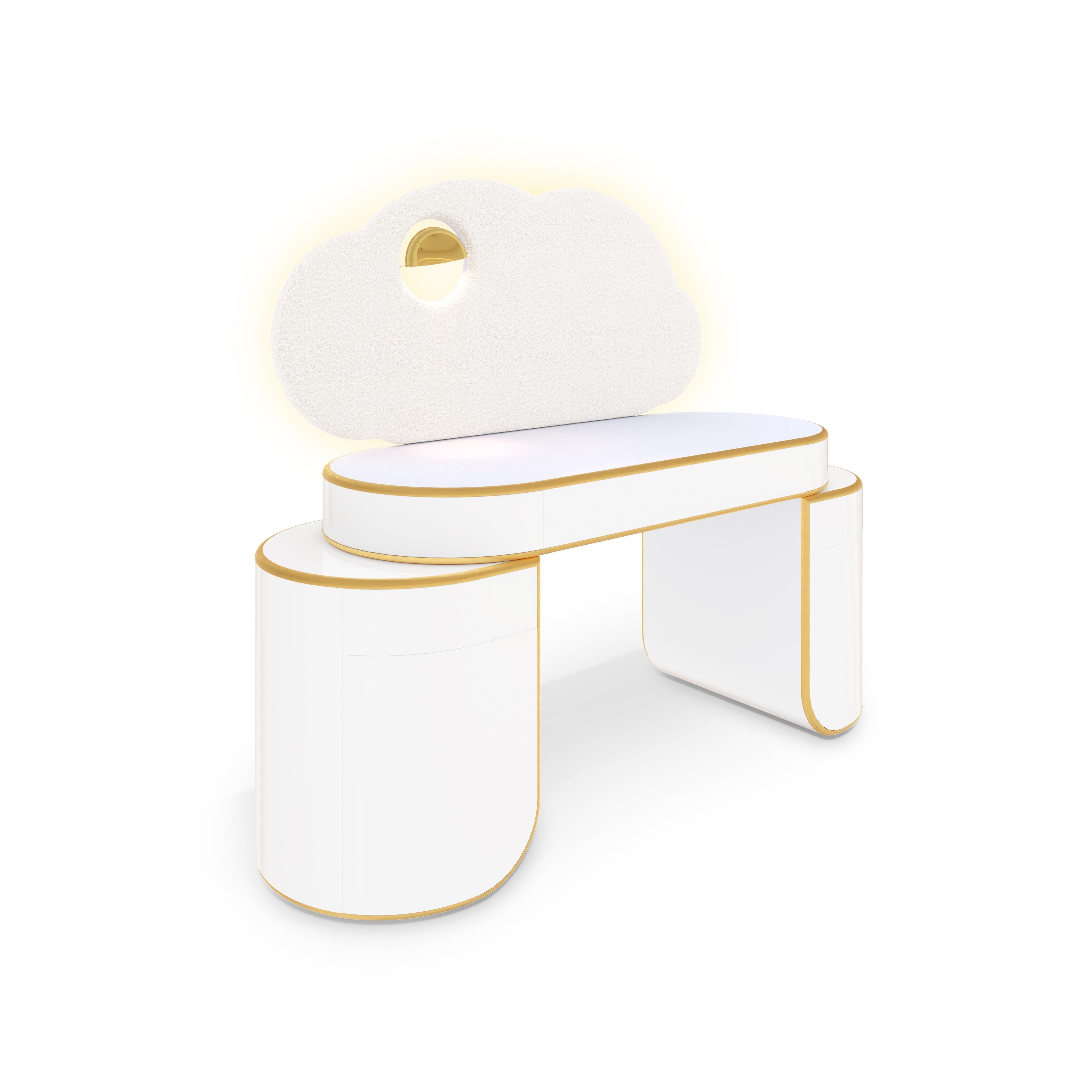 Ottone Cloud Glow Desk by MAGILORE - Scrivania di lusso per bambini in Bouclé e foglia d'oro con Amb in vendita