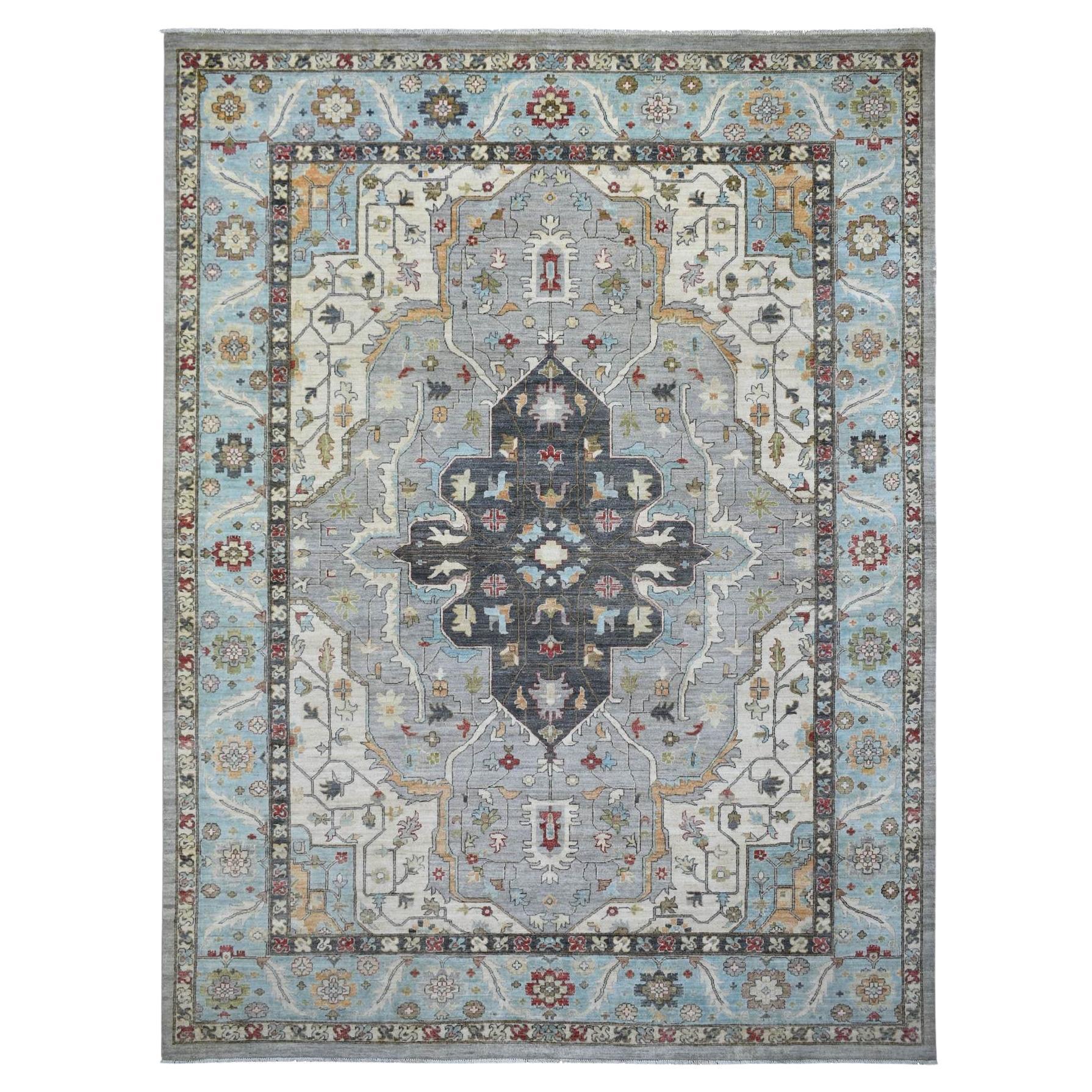 Cloud Gray Fine Peshawar con Heriz Design 100% Lana annodato a mano Rugs 9'2" x 12' in vendita