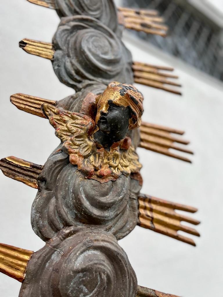 Cloud iron huge altar Bon état - En vente à Livorno, IT