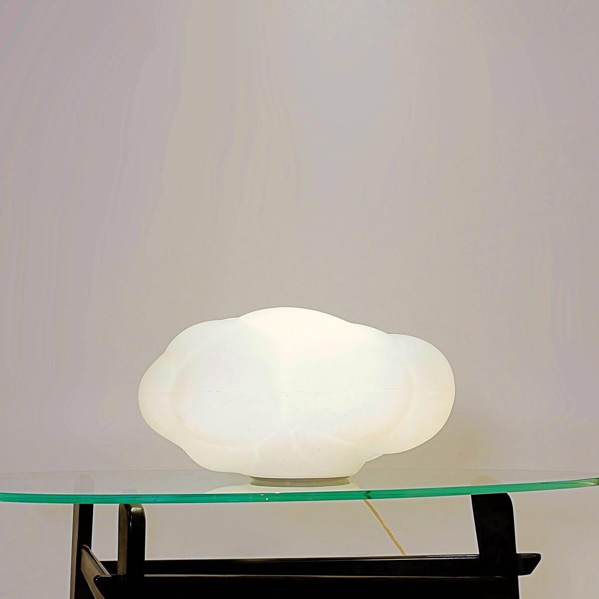 Lampe nuage en verre opalin - 1970

